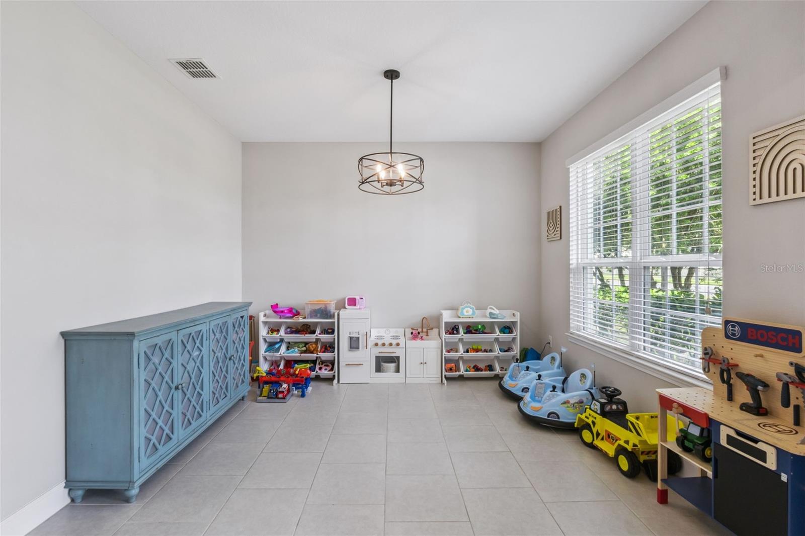 436 BELLISSIMO PLACE