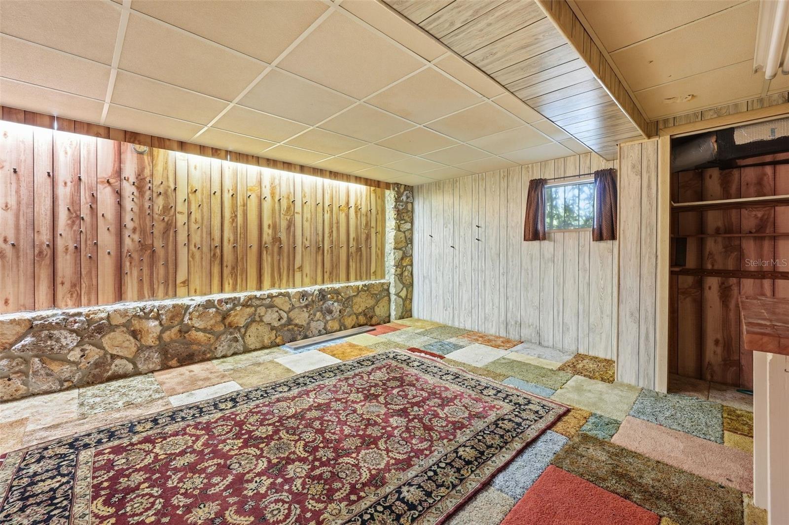 ACREAGE & UNREC - Residential