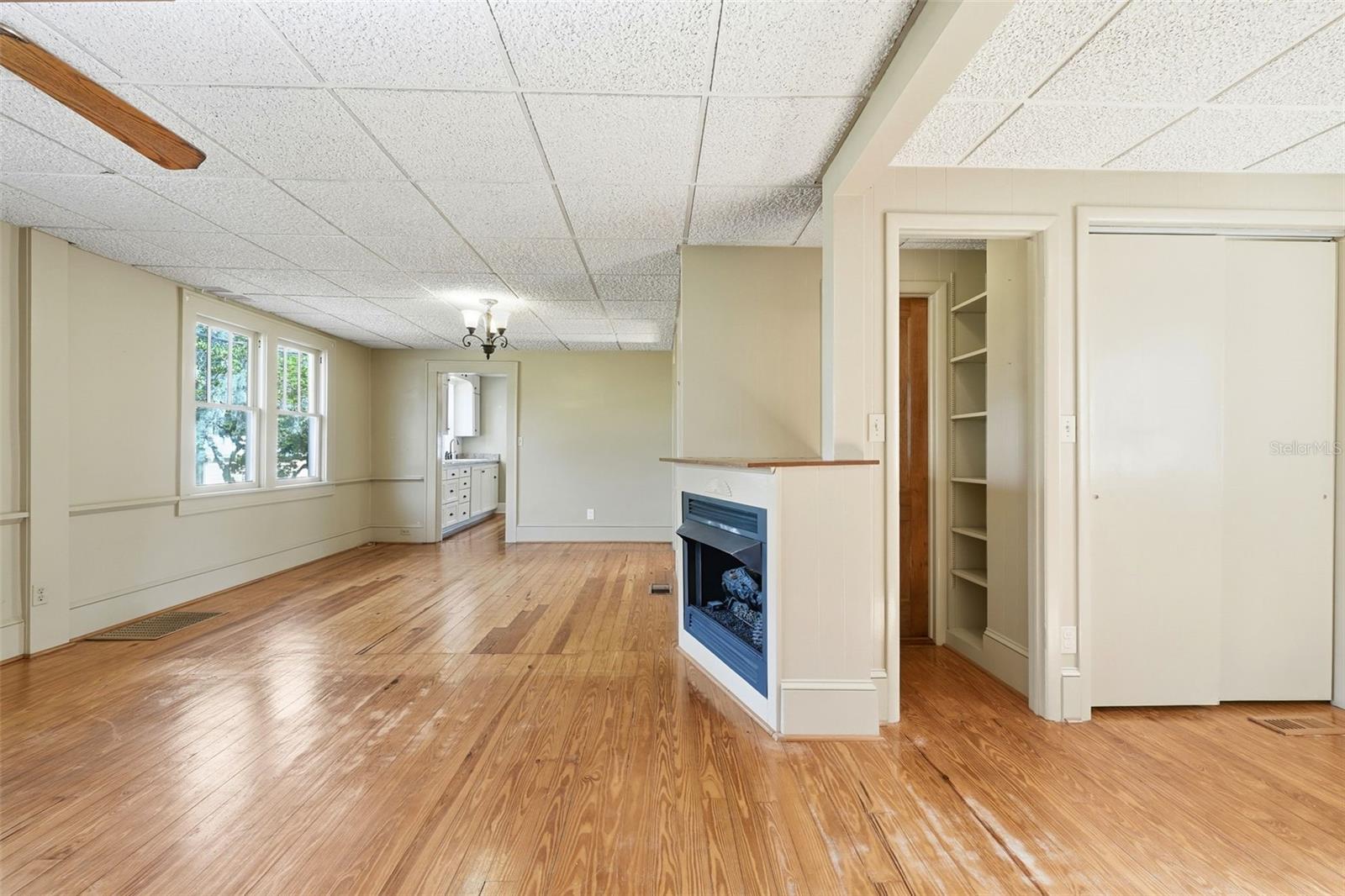 ACREAGE & UNREC - Residential