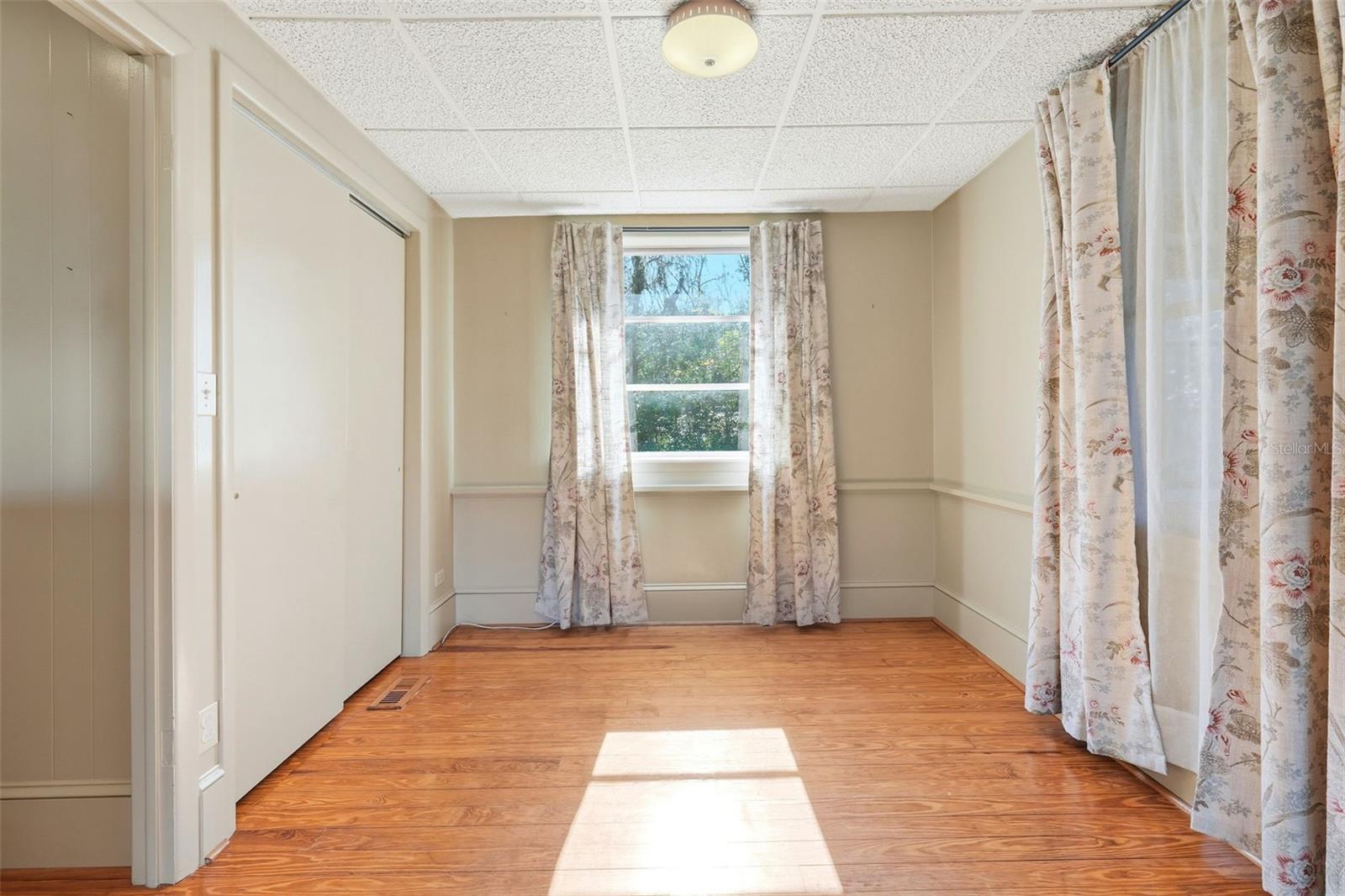 ACREAGE & UNREC - Residential