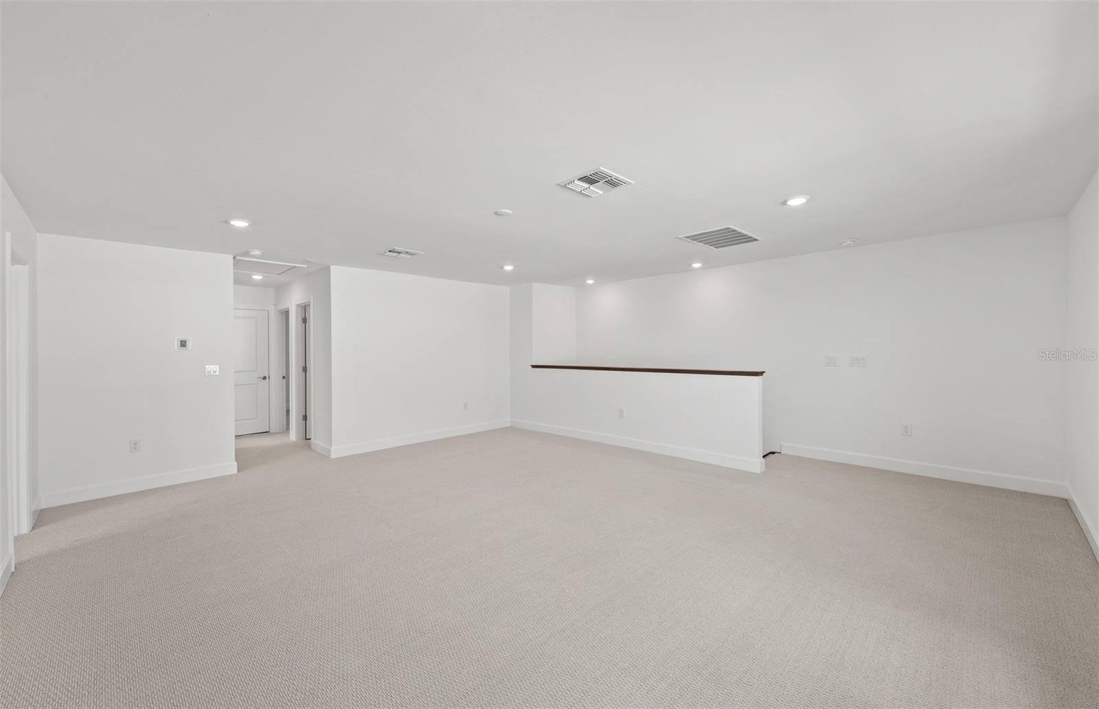 LAKESPUR WELLEN PARK - Residential