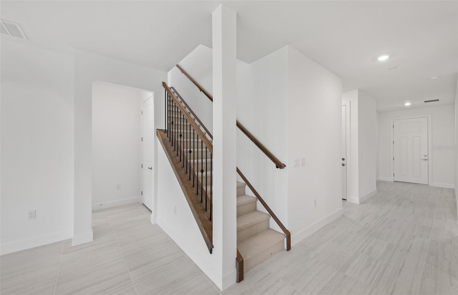 LAKESPUR WELLEN PARK - Residential