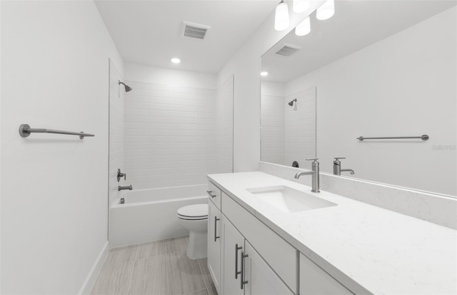 LAKESPUR WELLEN PARK - Residential