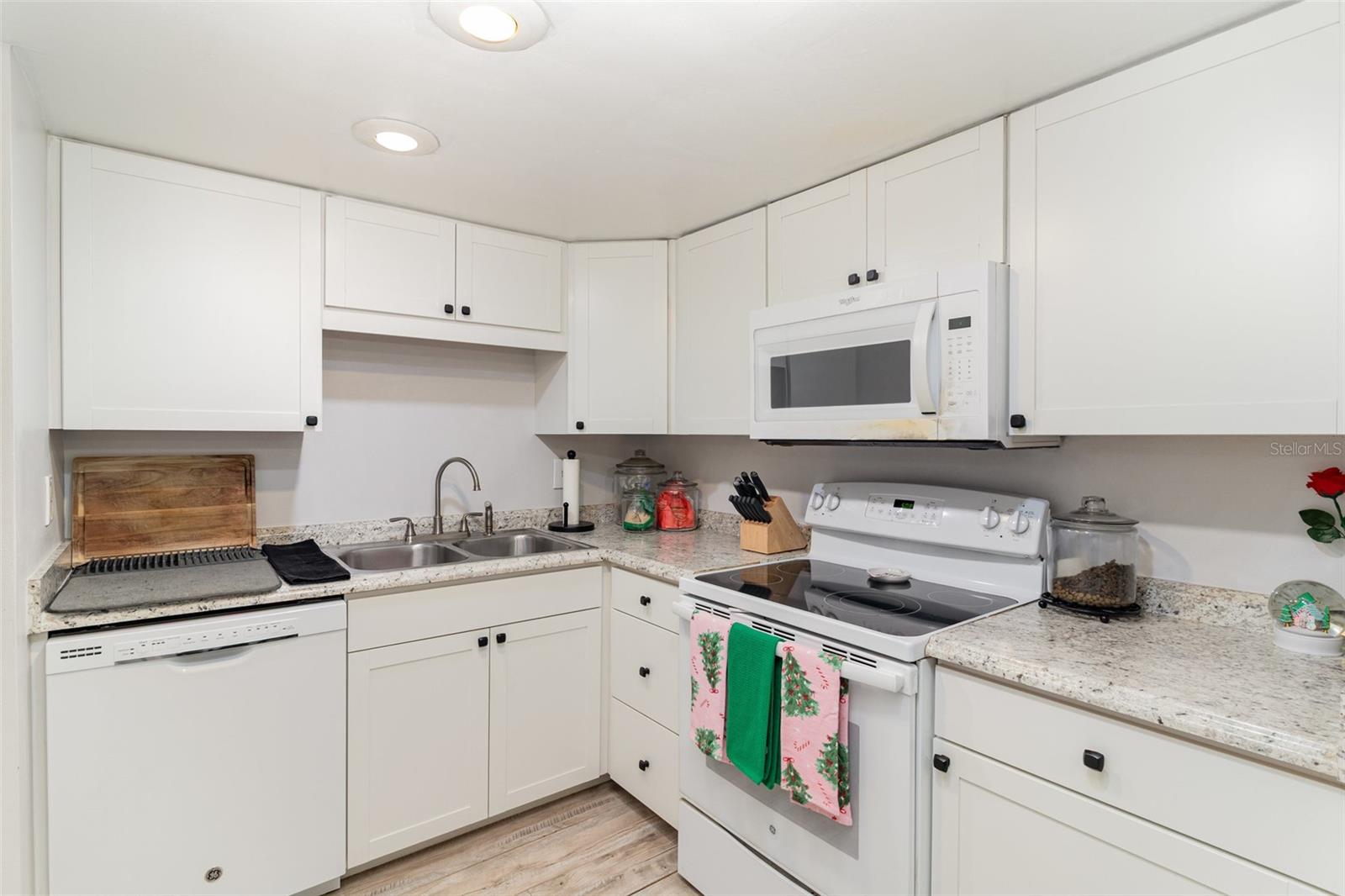 DESTINY SPGS CONDO - Residential