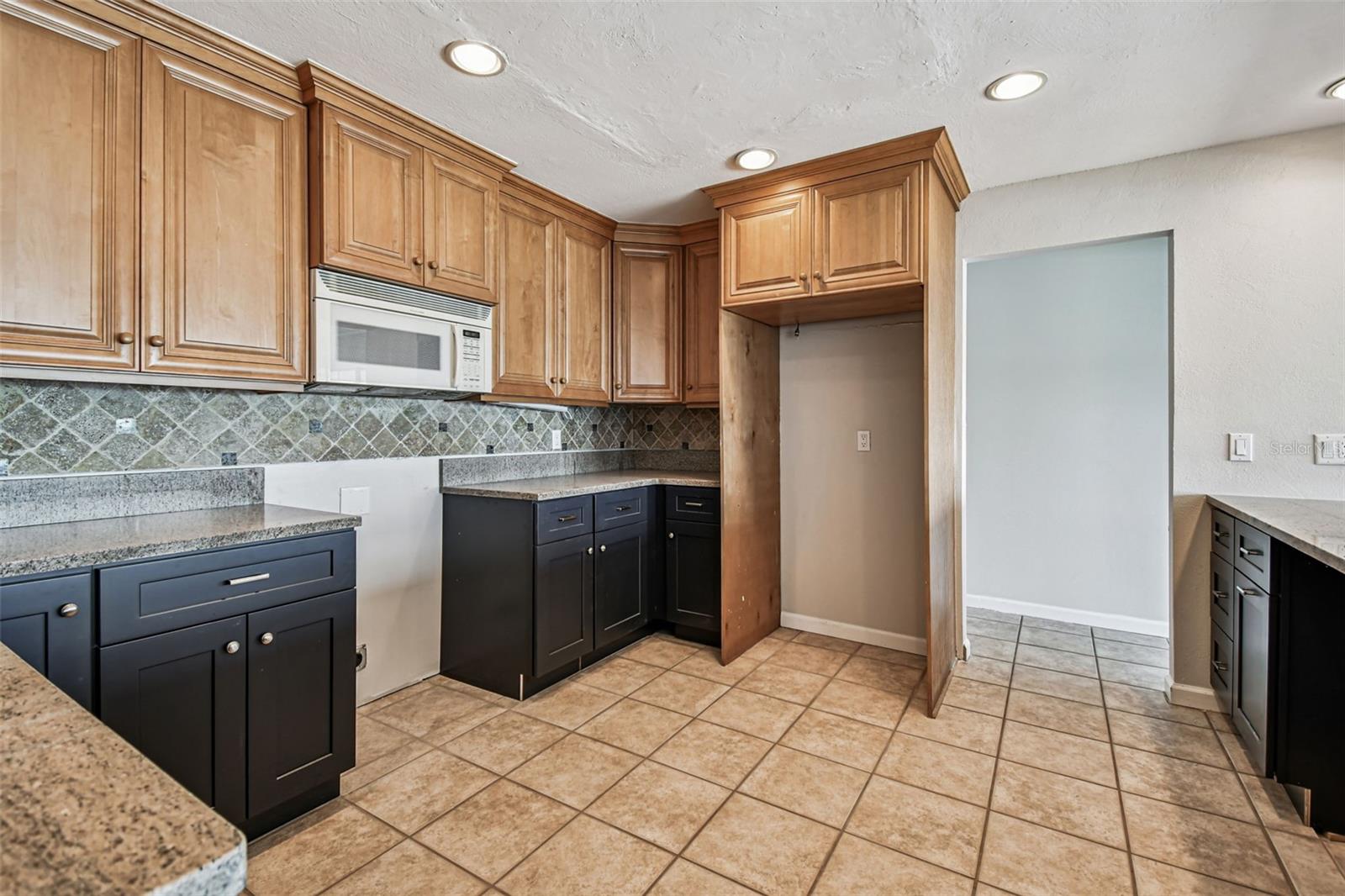 CRYSTAL ISLAND 2ND ADD - Residential