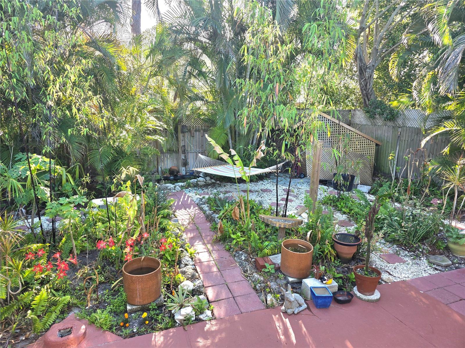 SARASOTA HIGHLANDS 2 - Residential