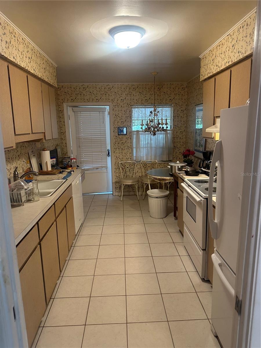 MOUNT DORA PINE CREST UNREC - Residential