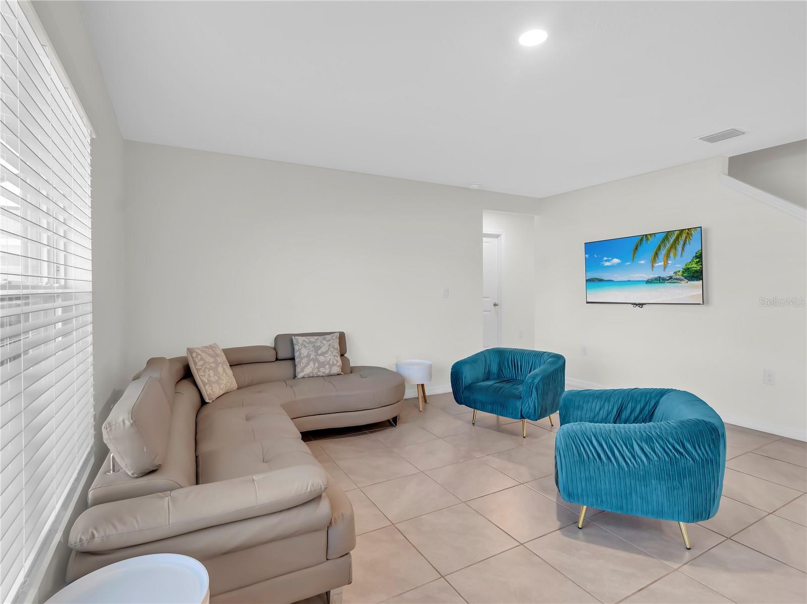 CREEK PRESERVE PH 1 6-8 - Residential Lease