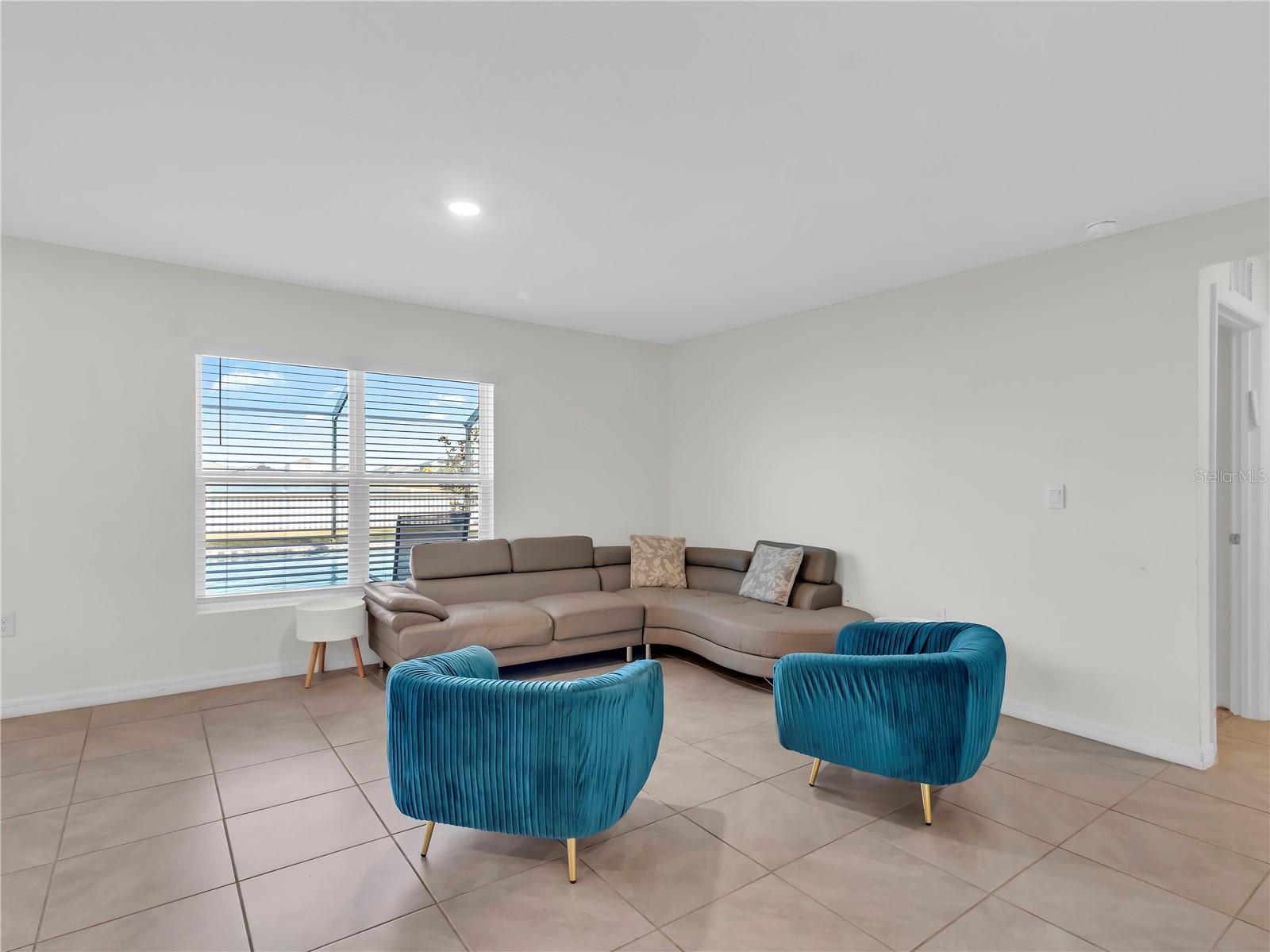 CREEK PRESERVE PH 1 6-8 - Residential Lease