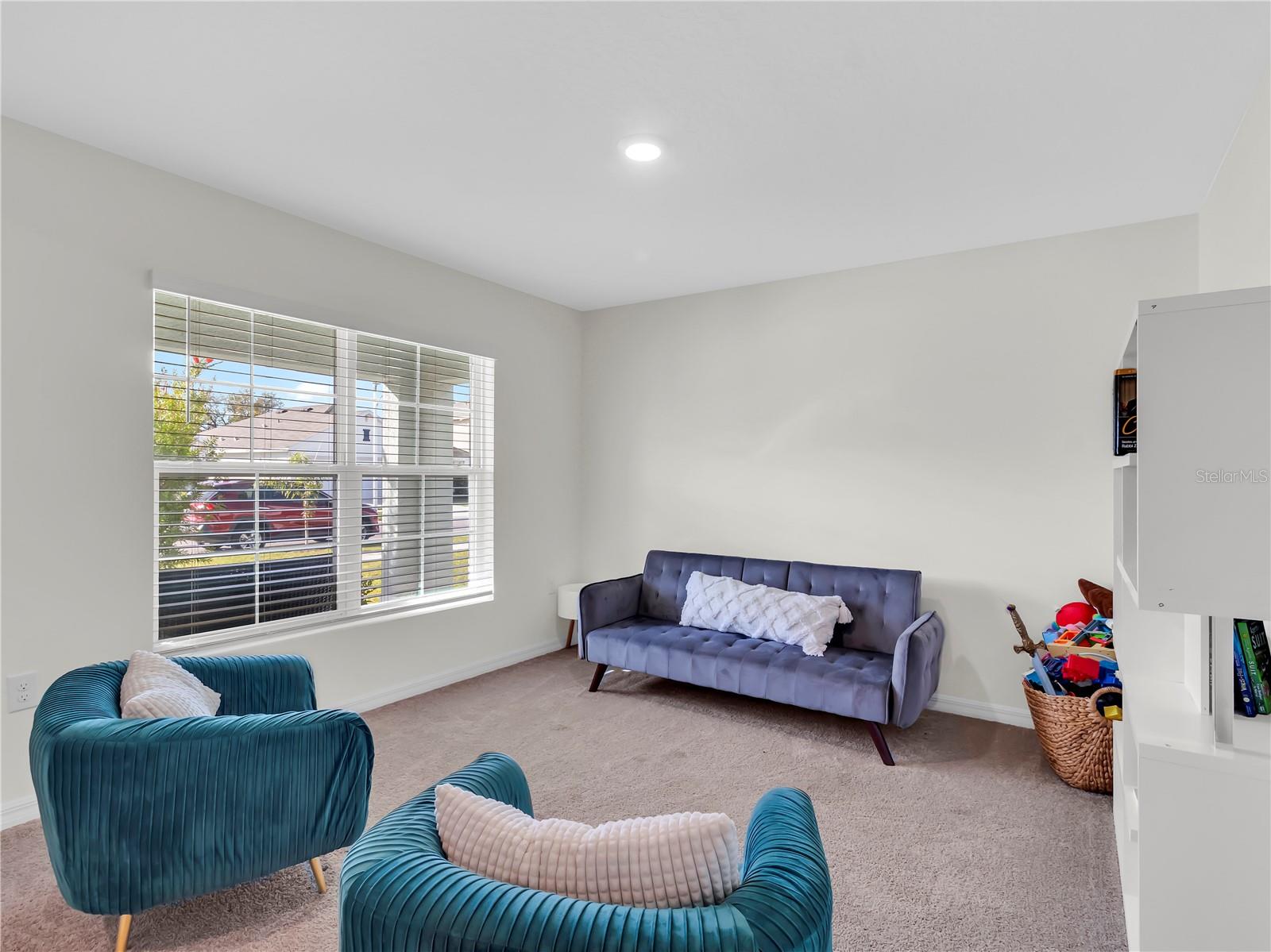 CREEK PRESERVE PH 1 6-8 - Residential Lease