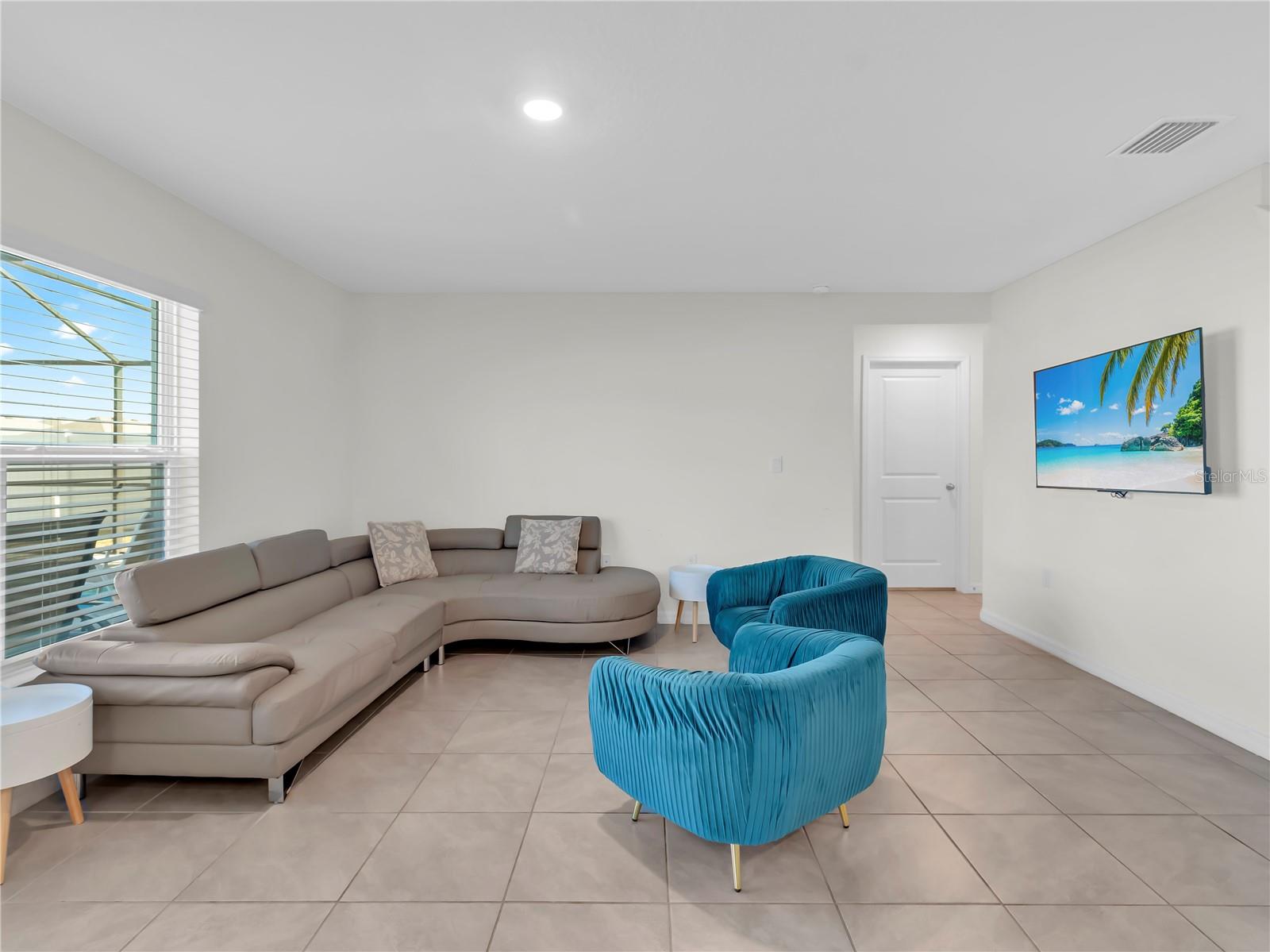 CREEK PRESERVE PH 1 6-8 - Residential Lease