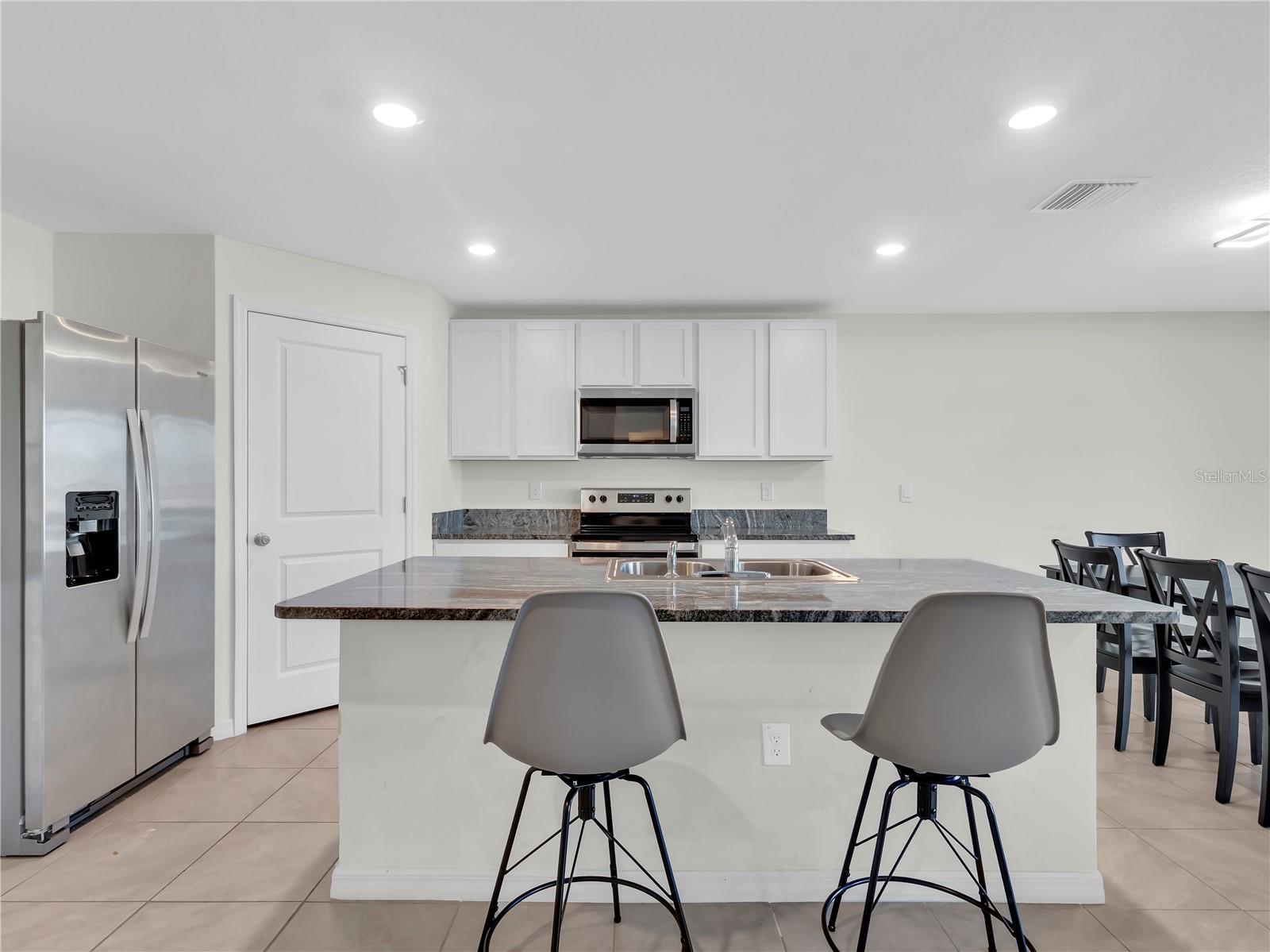 CREEK PRESERVE PH 1 6-8 - Residential Lease