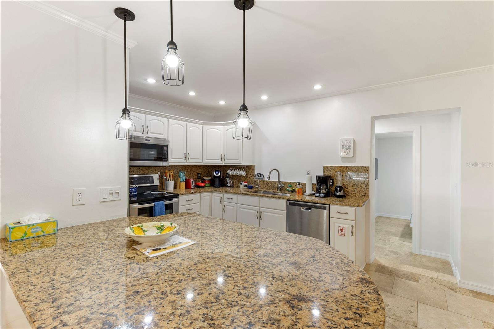 BAY BREEZE ESTATES - Residential