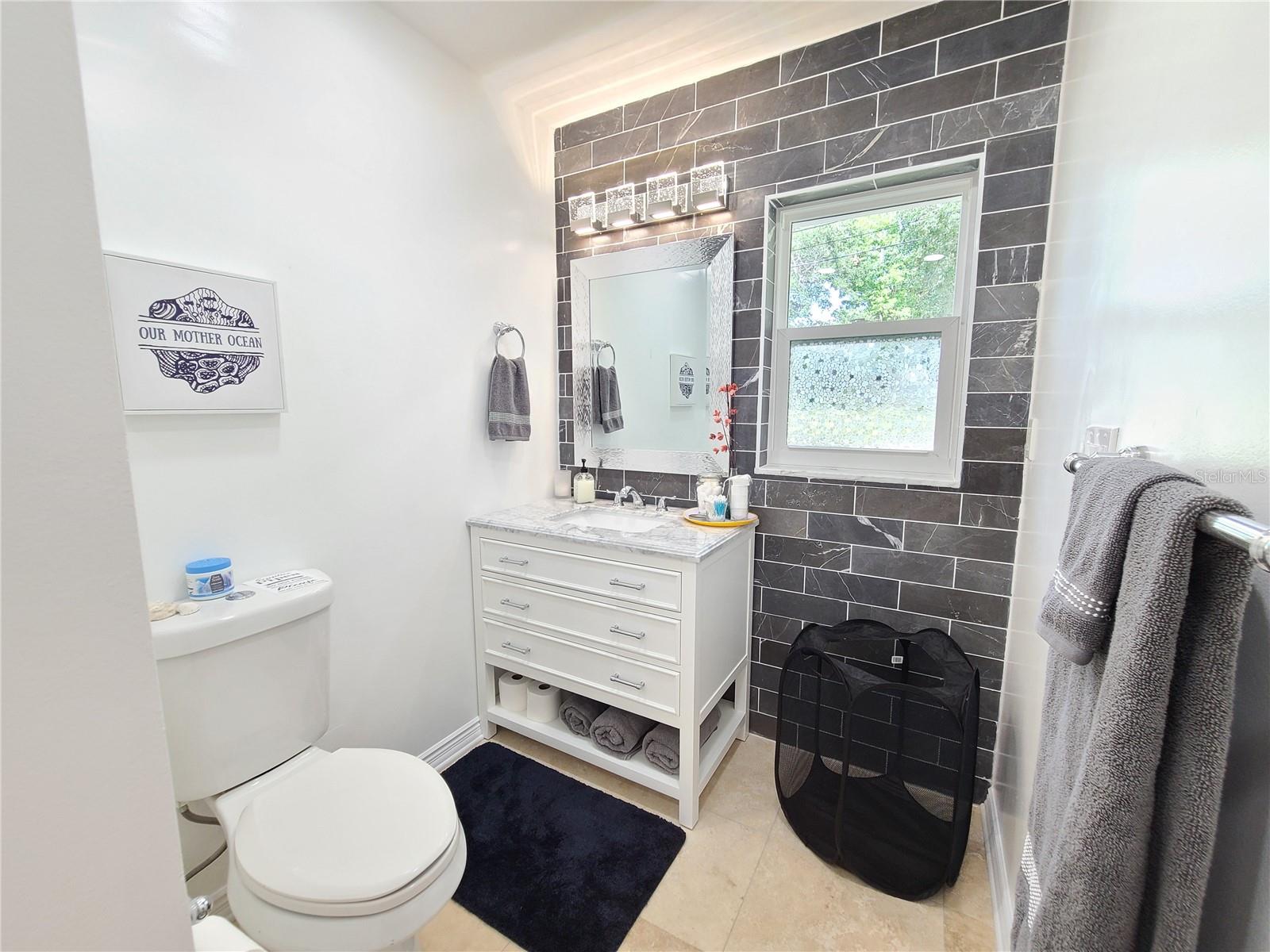 BAY BREEZE ESTATES - Residential