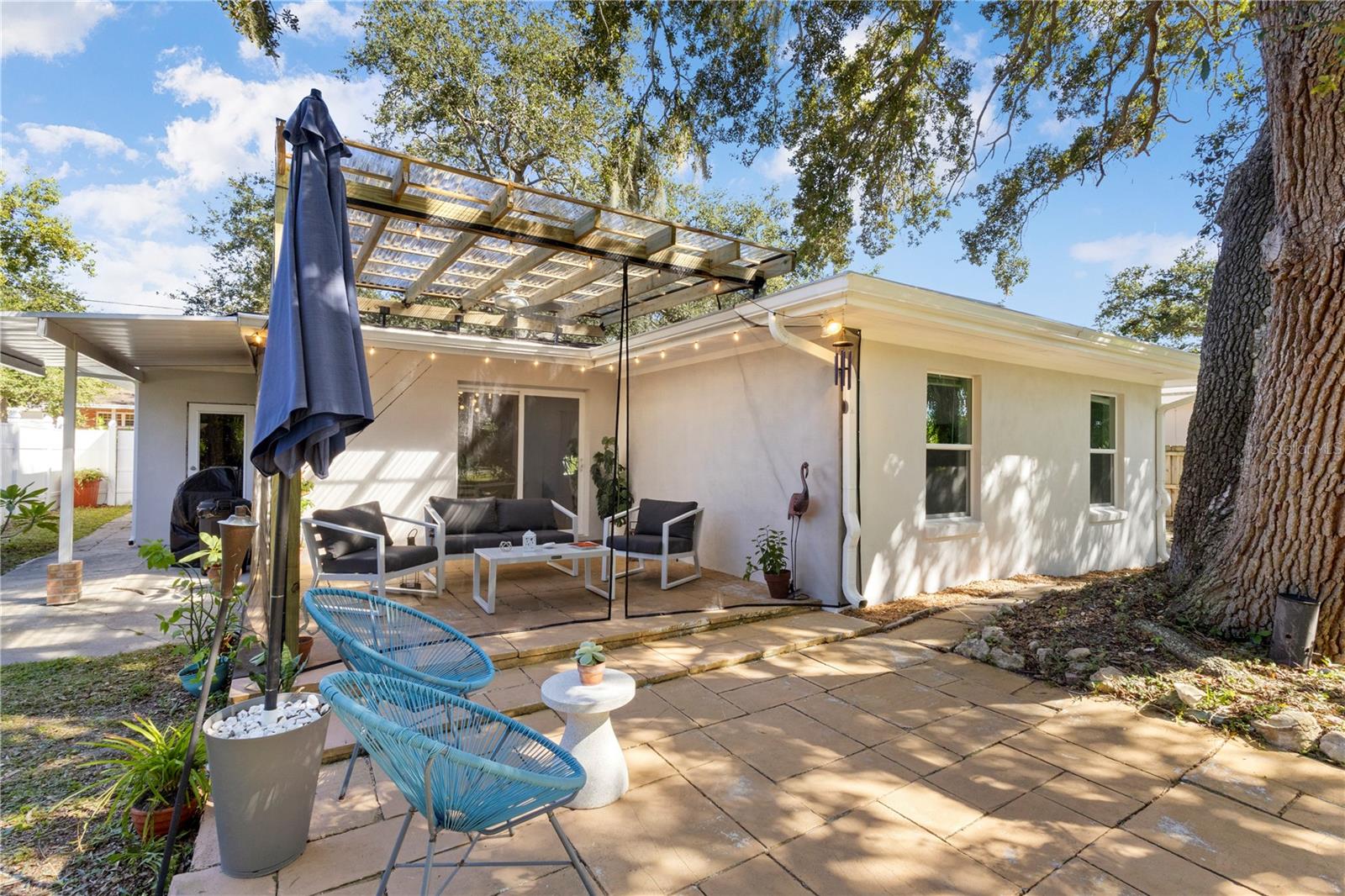 BAY BREEZE ESTATES - Residential