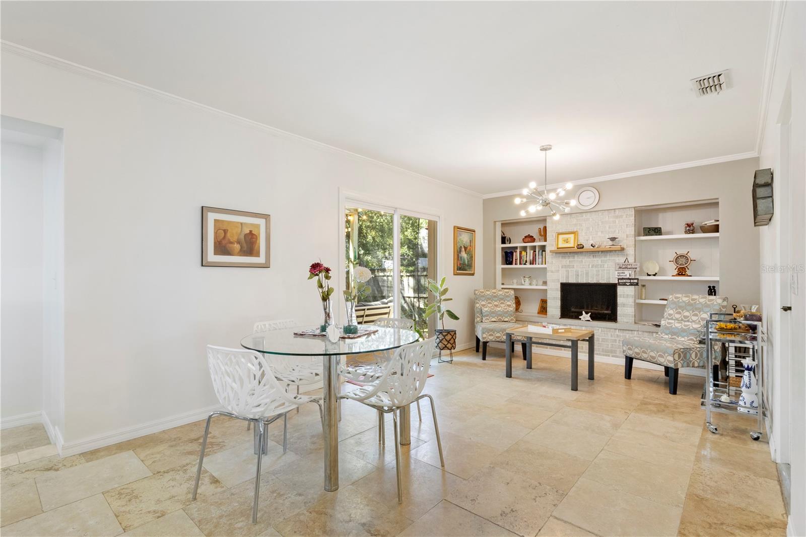 BAY BREEZE ESTATES - Residential