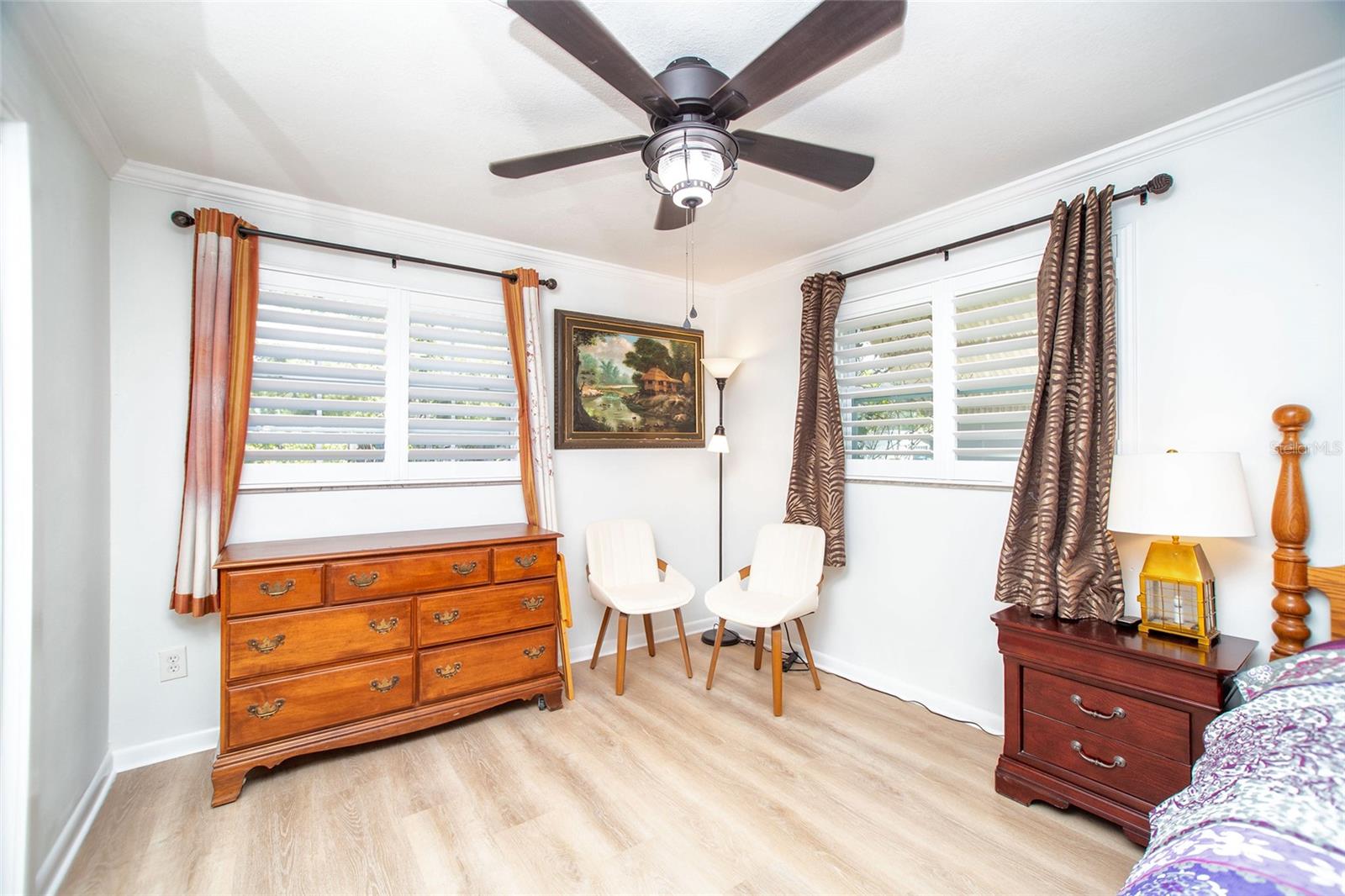 LARGO LAKE VILLAS - Residential