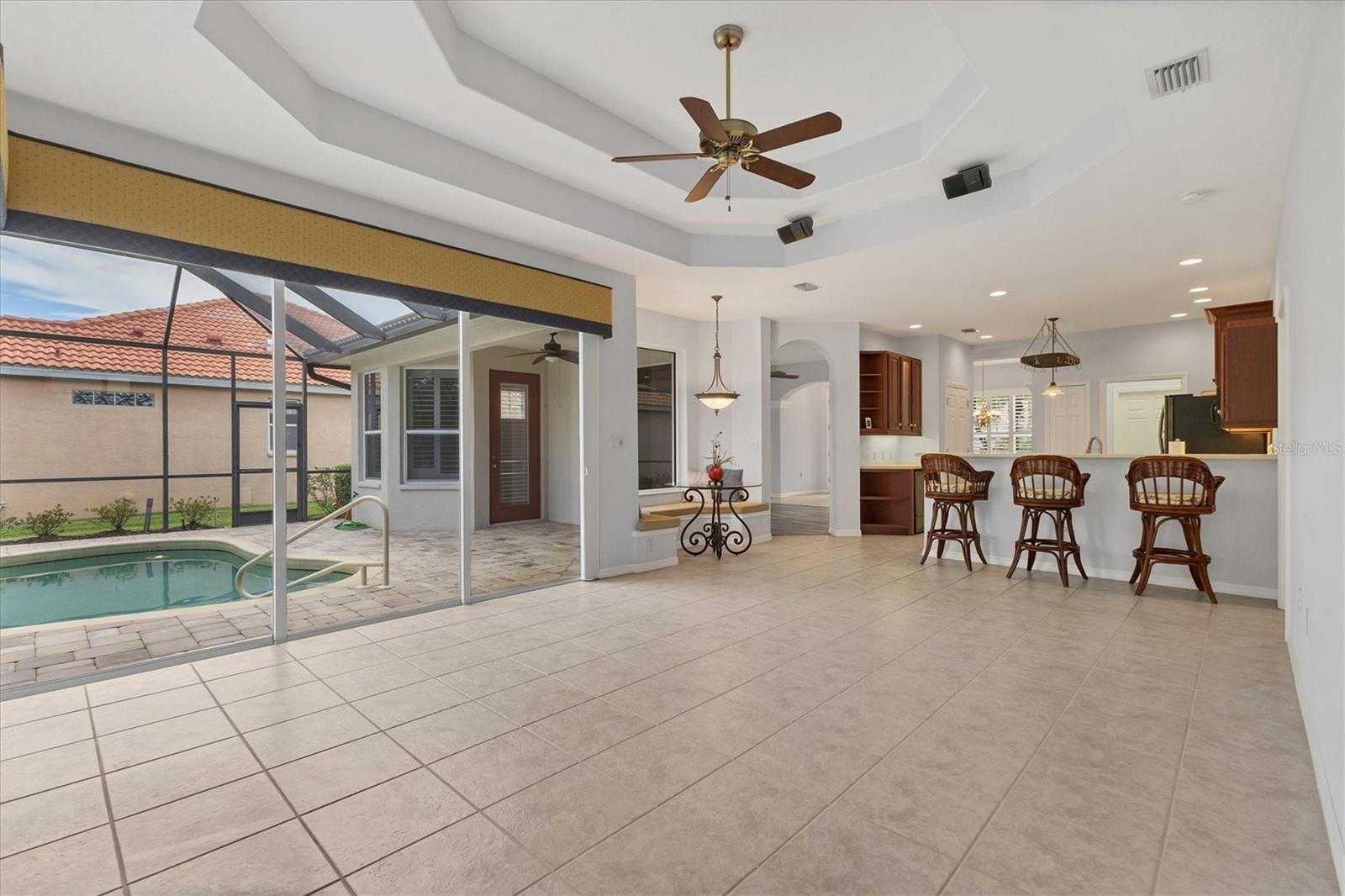 TAILFEATHER WAY AT TARA - Residential