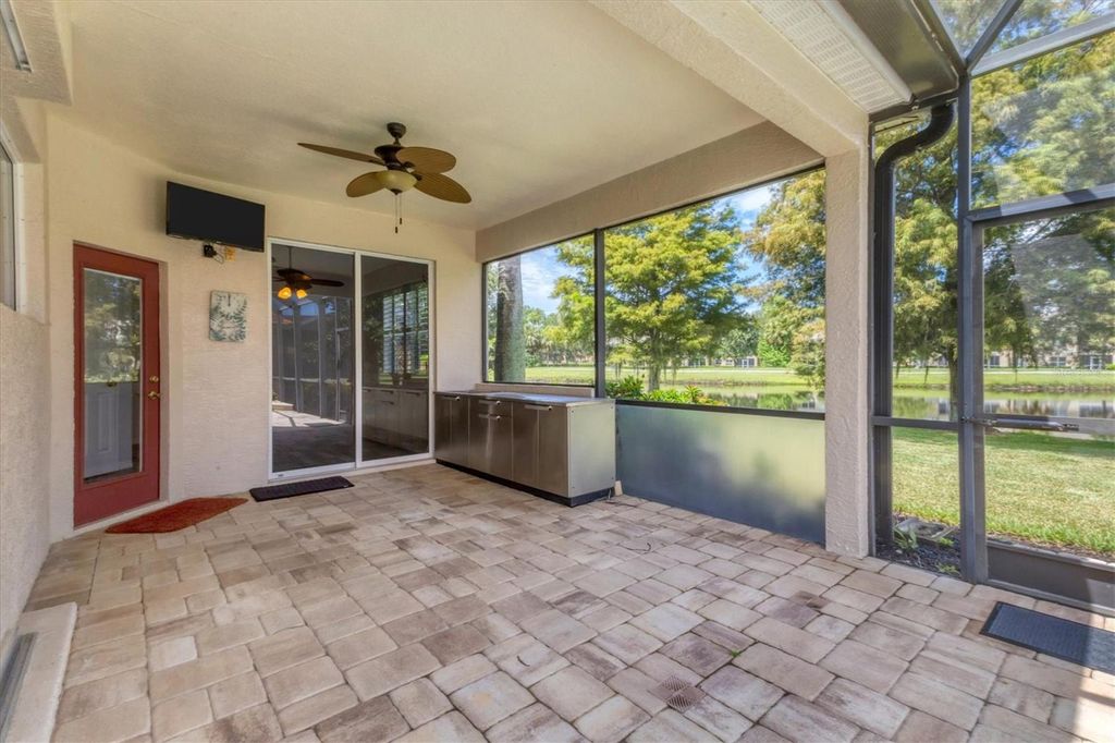 Photo of 6308 Cormorant Ct, Bradenton, FL 34203 (MLS # A4659811)