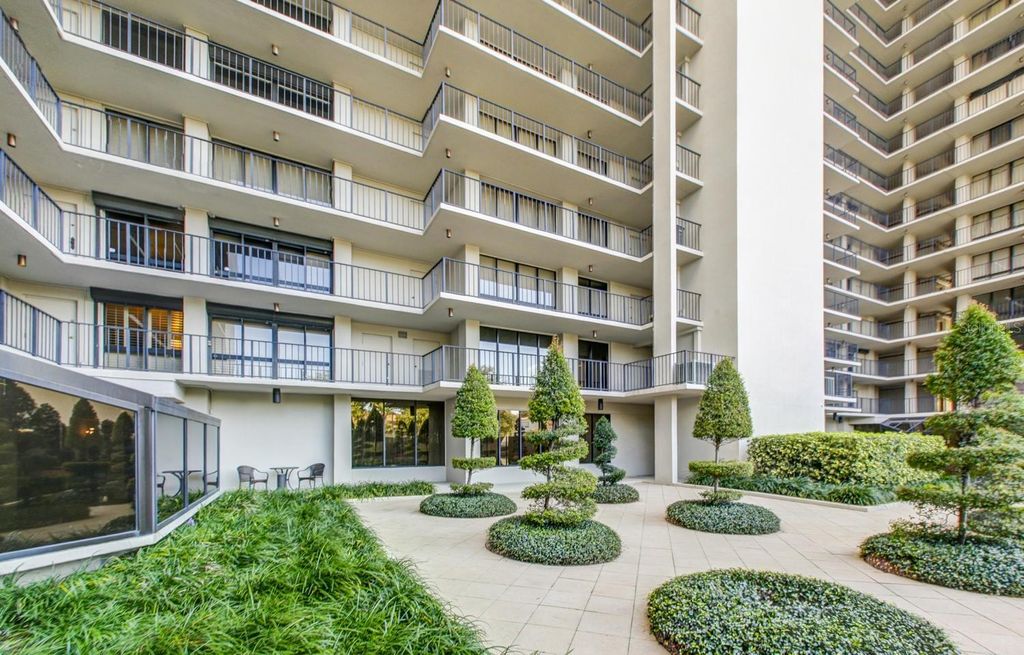 Photo of 3301 Bayshore Boulevard #505C, Tampa, FL 33629 (MLS # TB8474542)