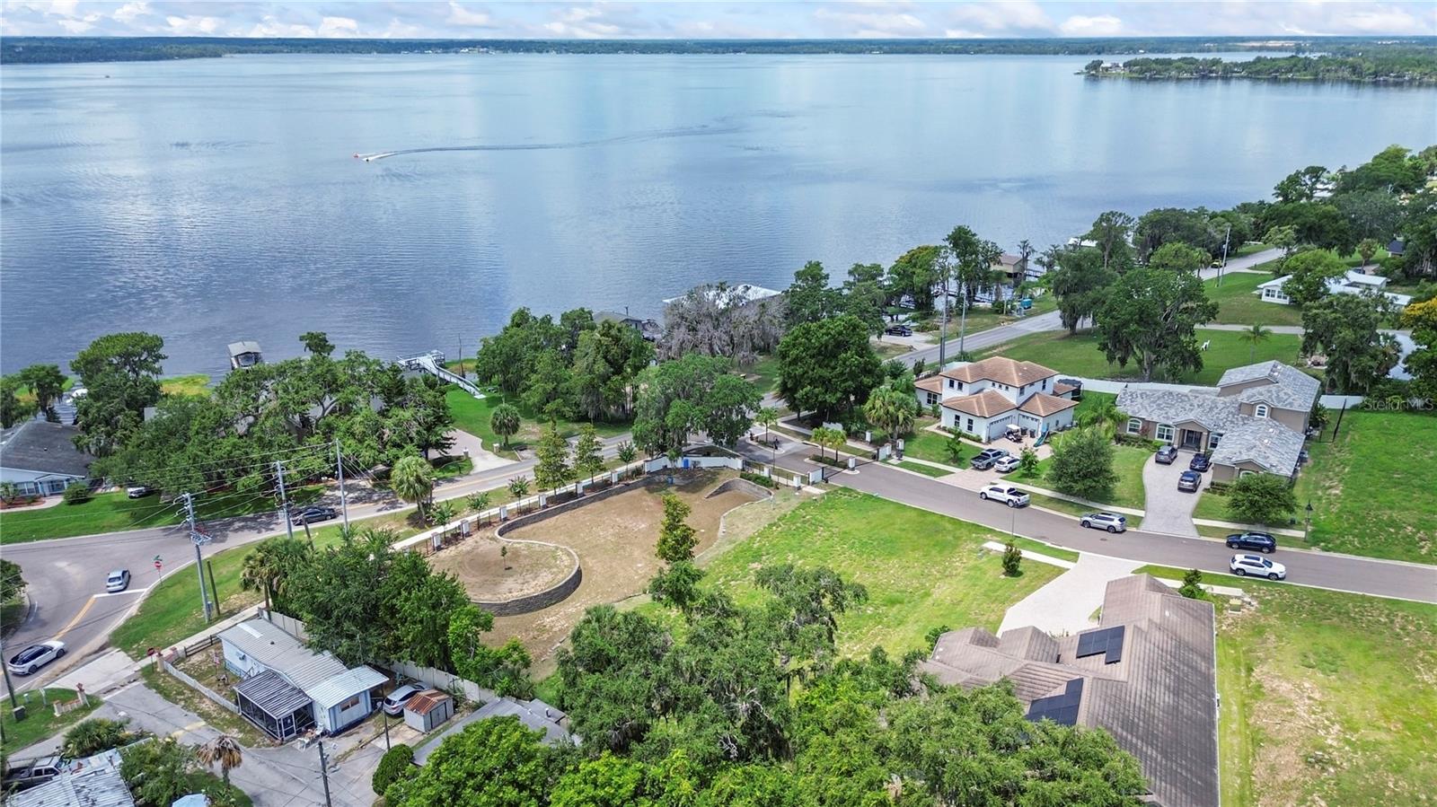 MOORINGS/CLERMONT - Land