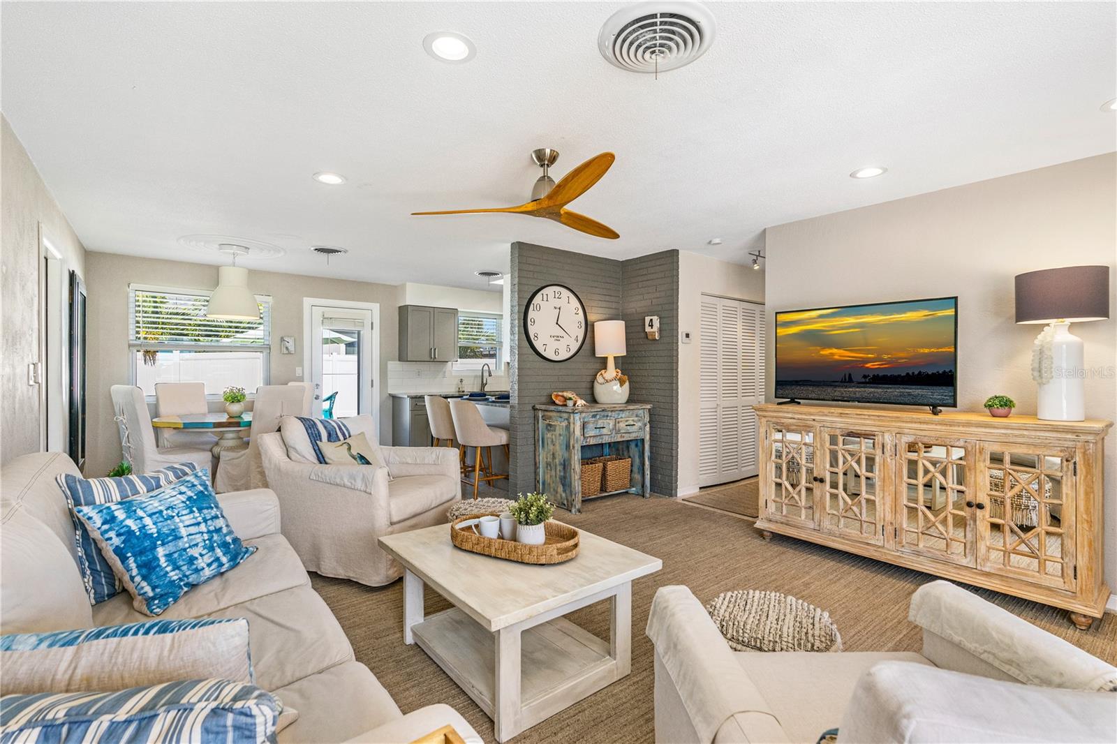 RIOMAR BEACHES - Residential