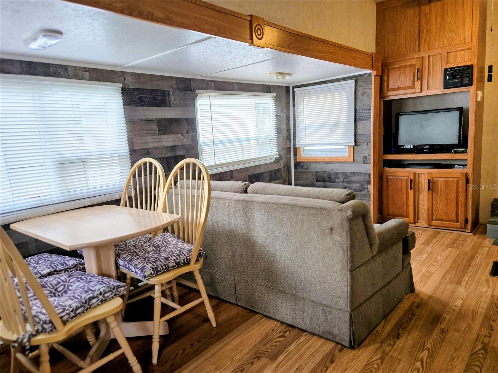 COUNTRY AIRE VILLAGE - Residential