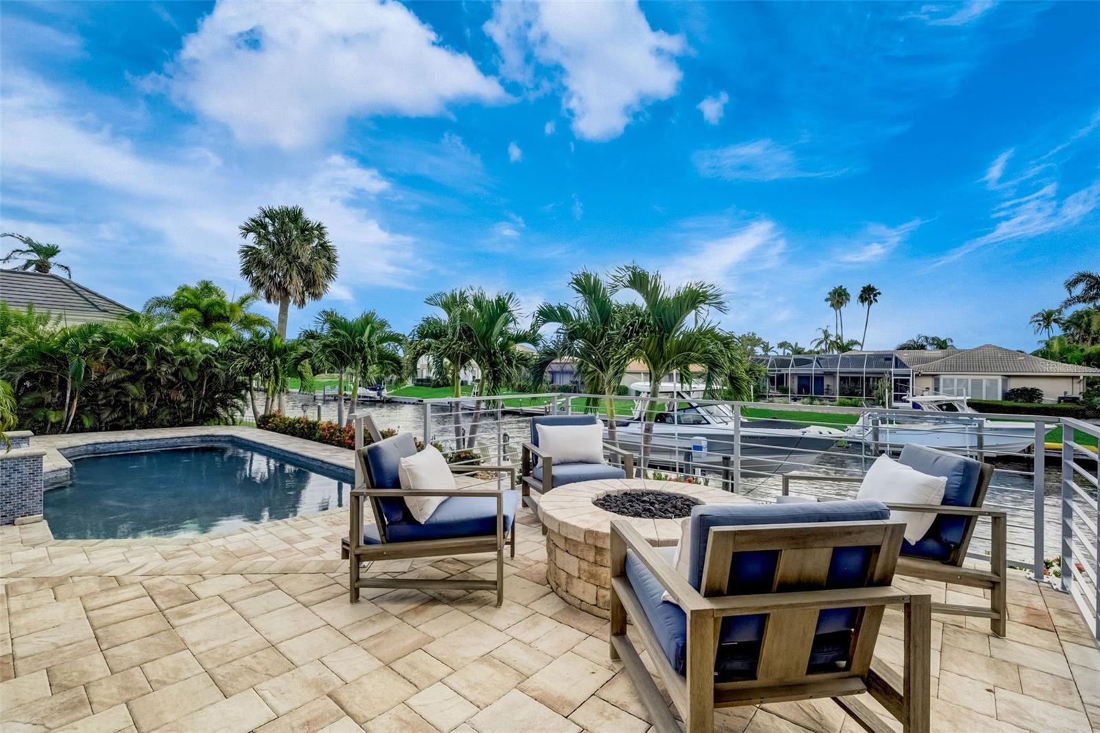 COUNTRY CLUB SHORES SEC 03 - Residential