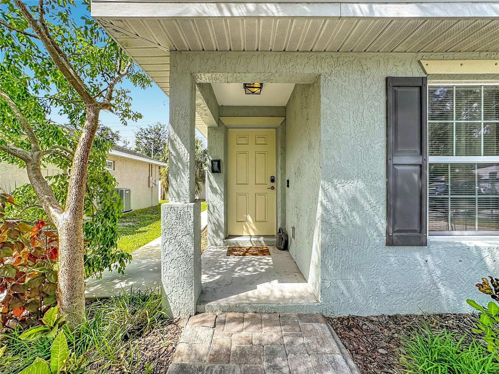 812 33RD STREET W