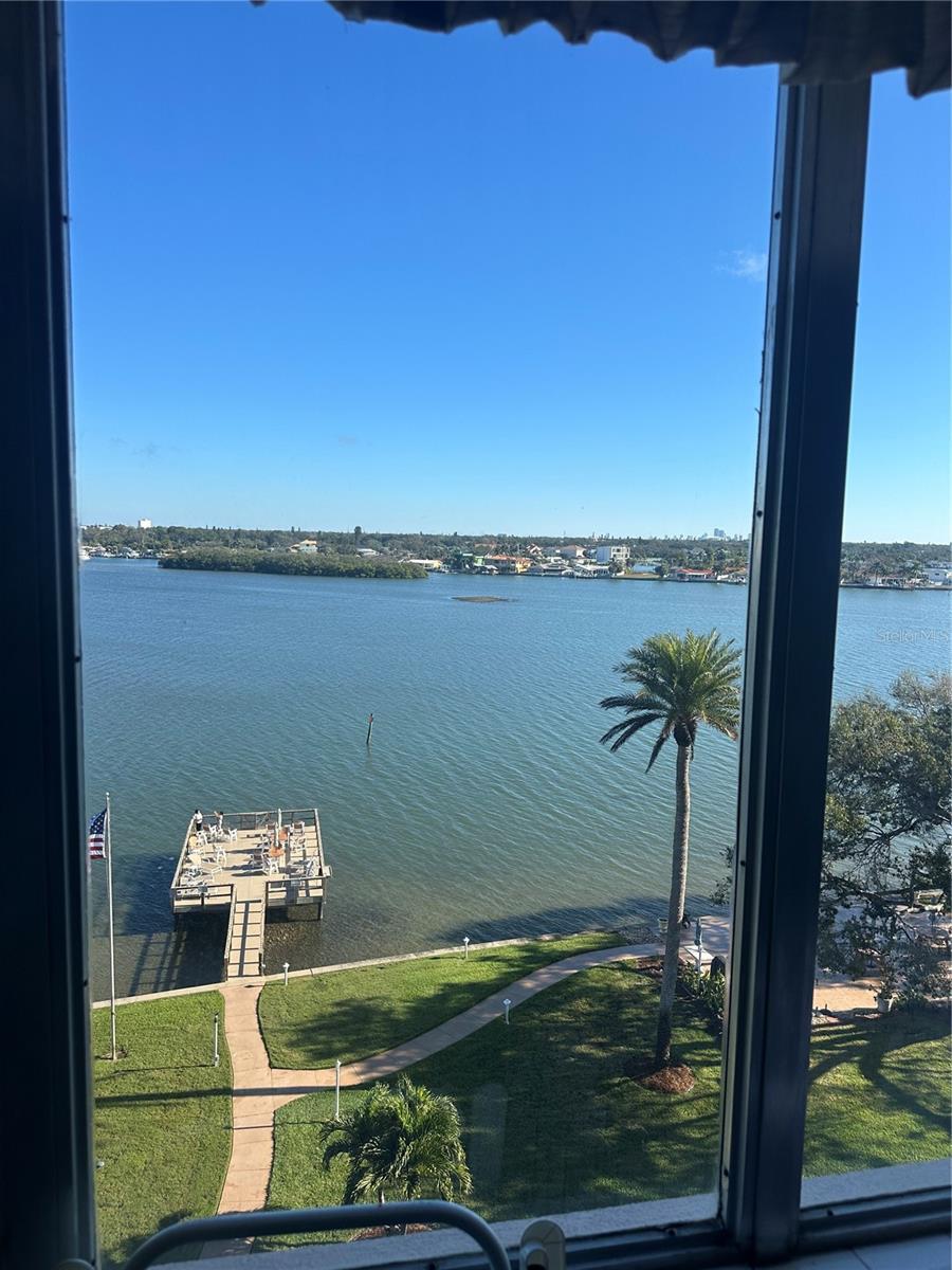 SHORE CREST BLDG - Residential