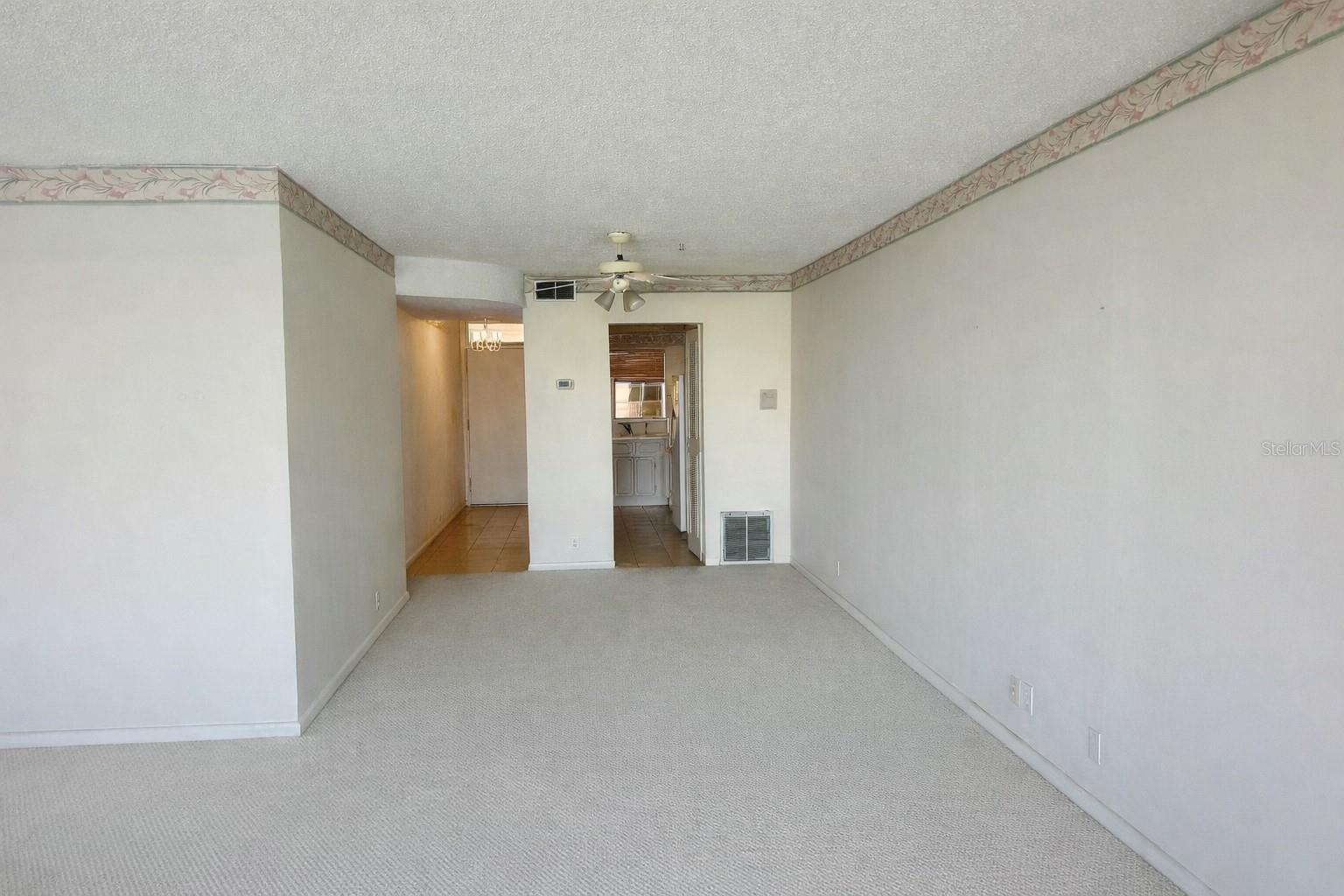 SHORE CREST BLDG - Residential