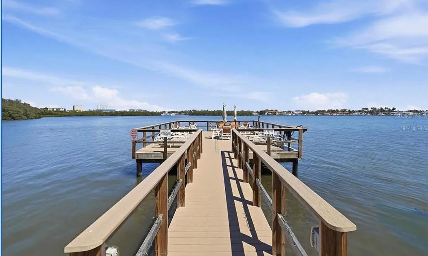 SHORE CREST BLDG - Residential