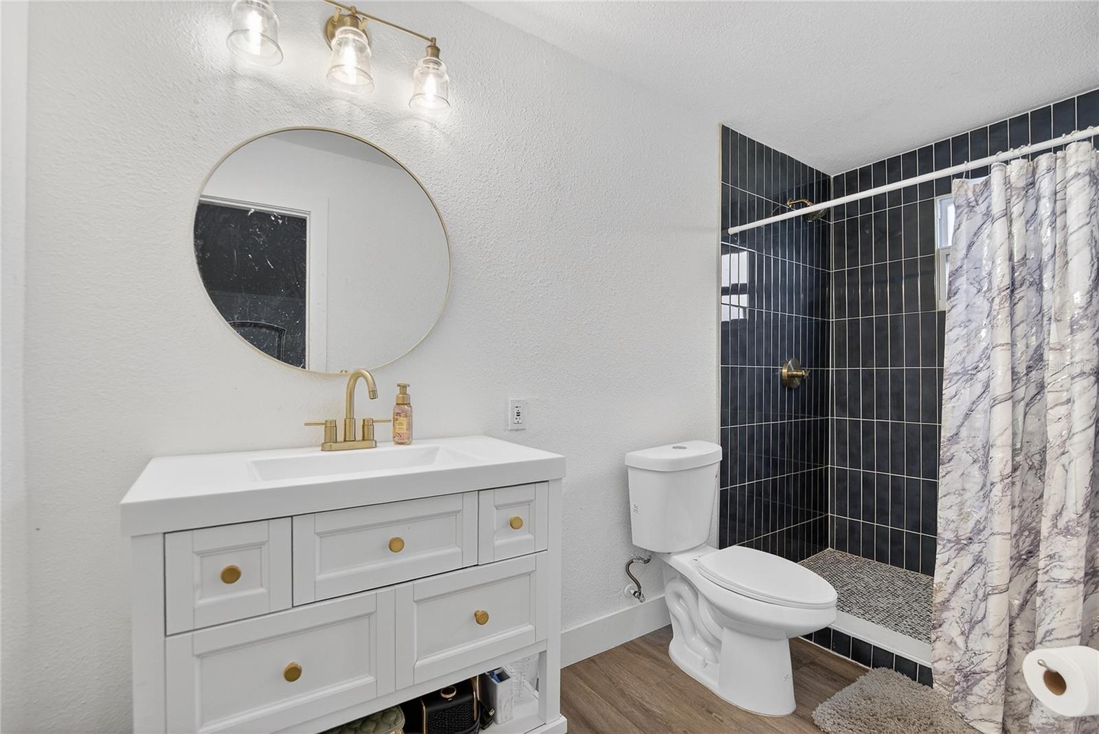 MCMURRAY E R ADD - Residential