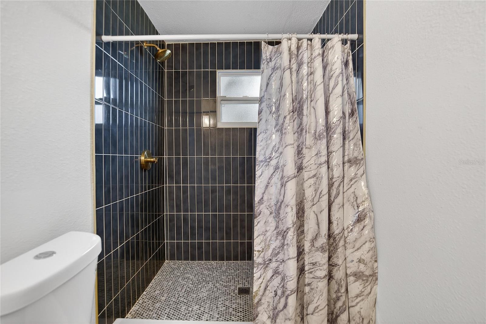 MCMURRAY E R ADD - Residential