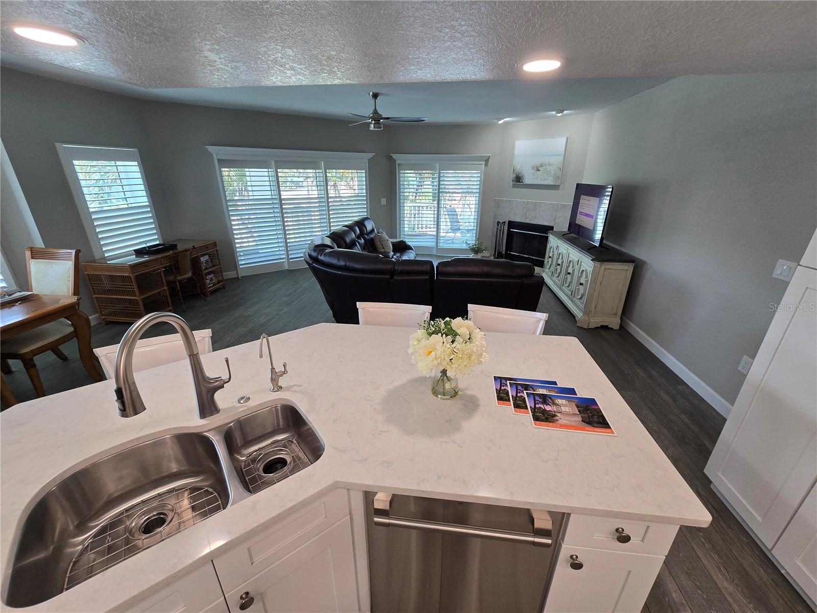 CAPTIVA CAY TWNHMS - Residential Lease