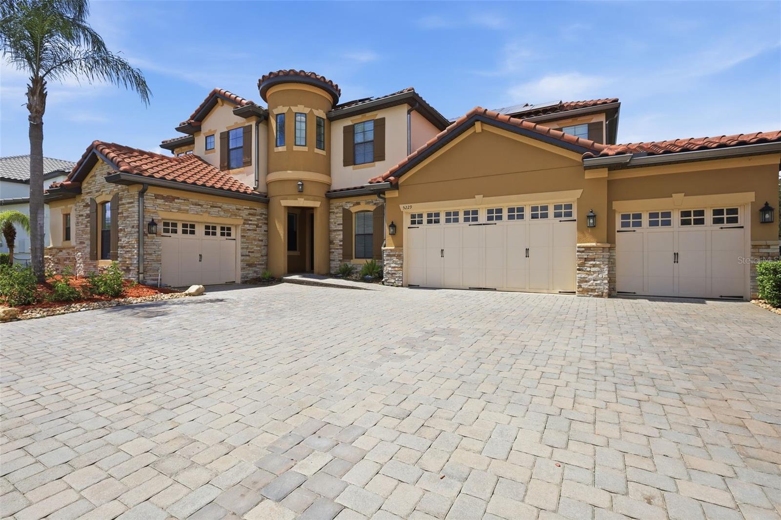 5229 WATERSIDE VISTA LANE