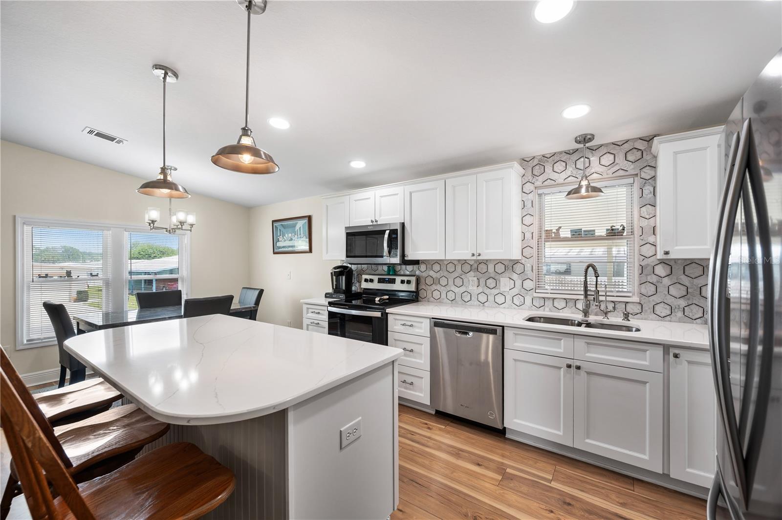 FOXWOOD LAKE ESTATES PH 01 - Residential