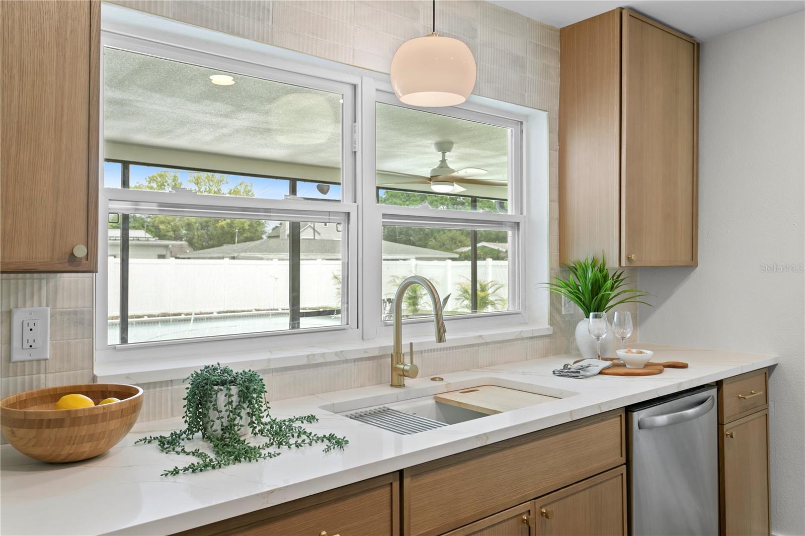 PINE OAK 2ND ADD - Residential