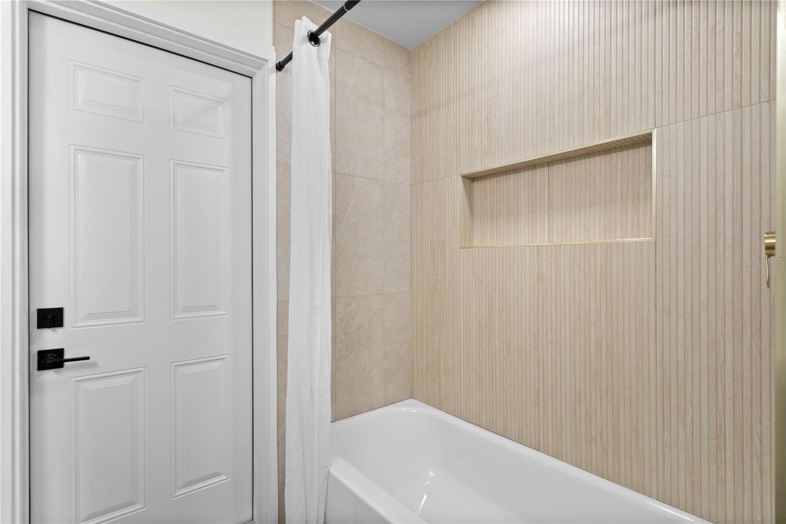 PINE OAK 2ND ADD - Residential