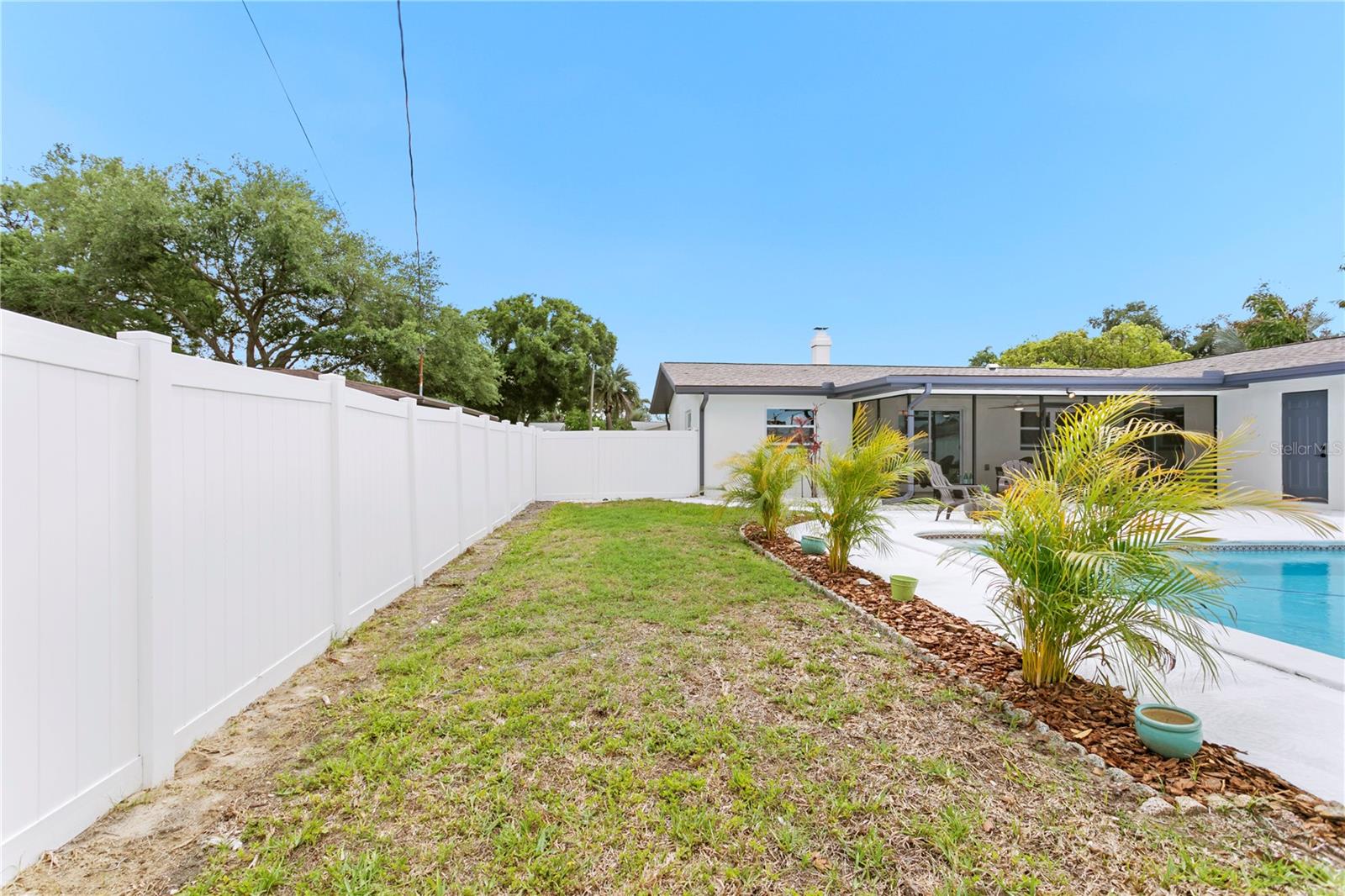 PINE OAK 2ND ADD - Residential