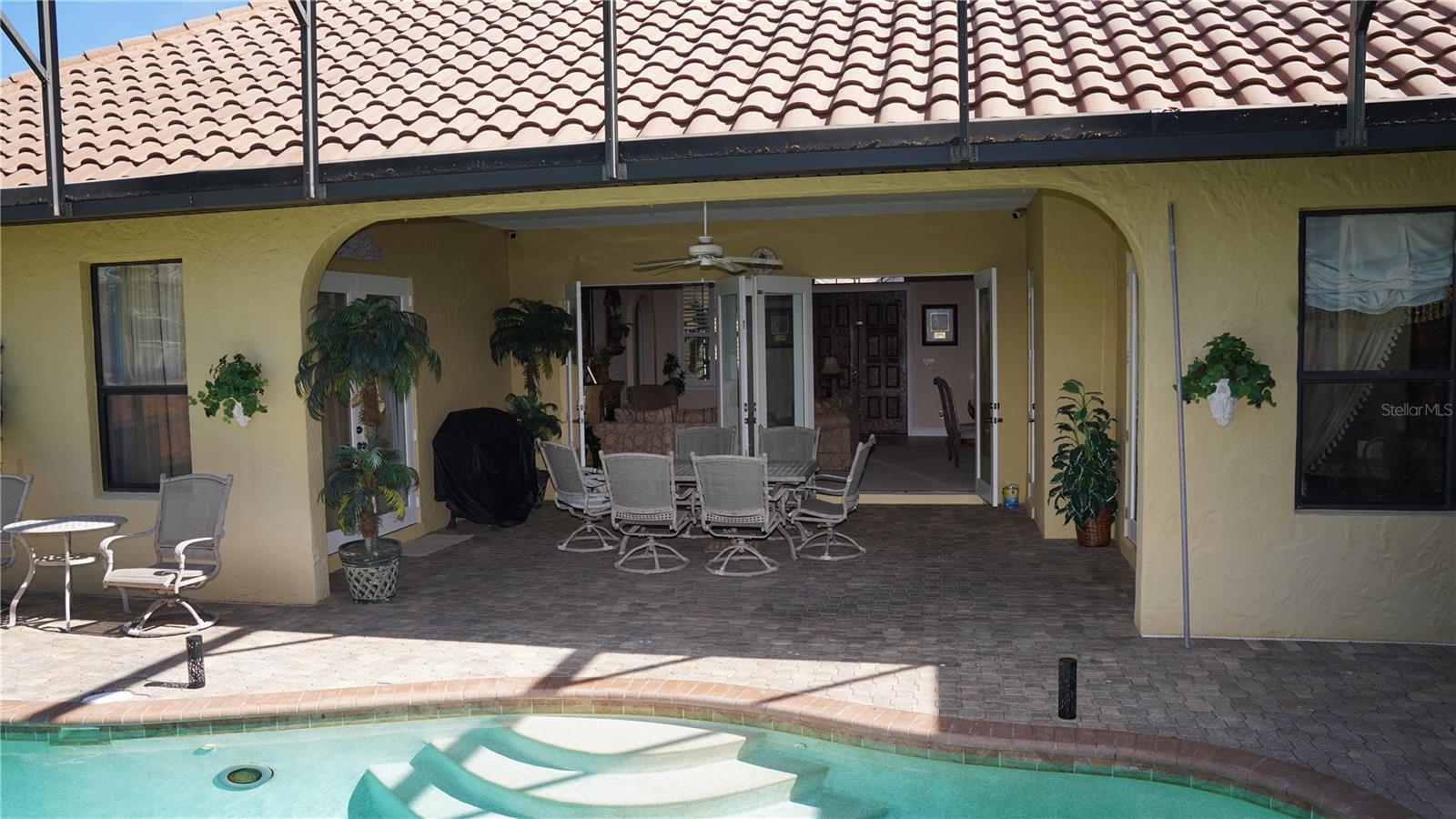 KENSINGTON PARK - Residential