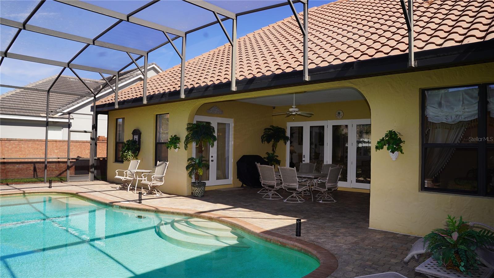 KENSINGTON PARK - Residential