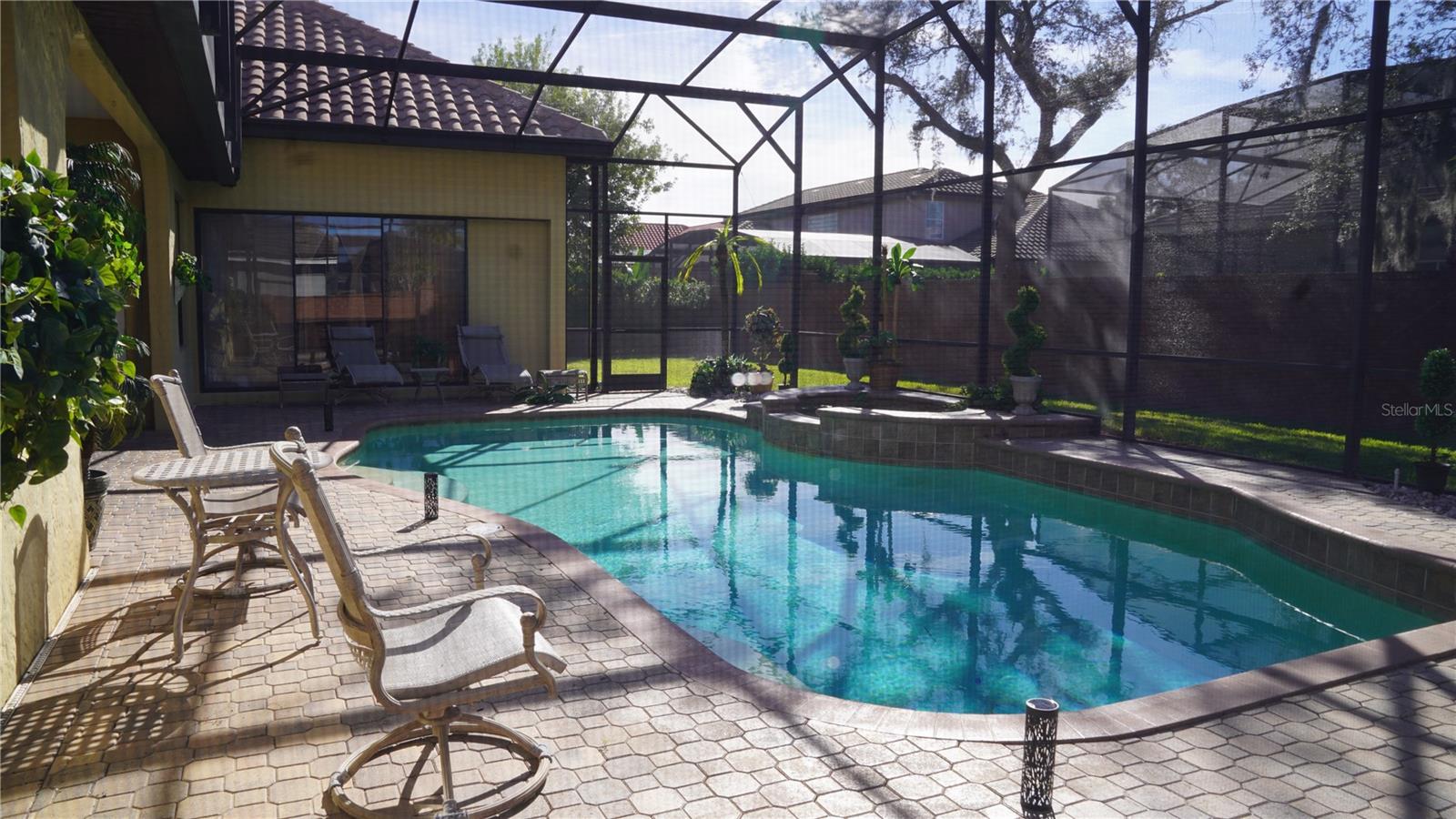 KENSINGTON PARK - Residential