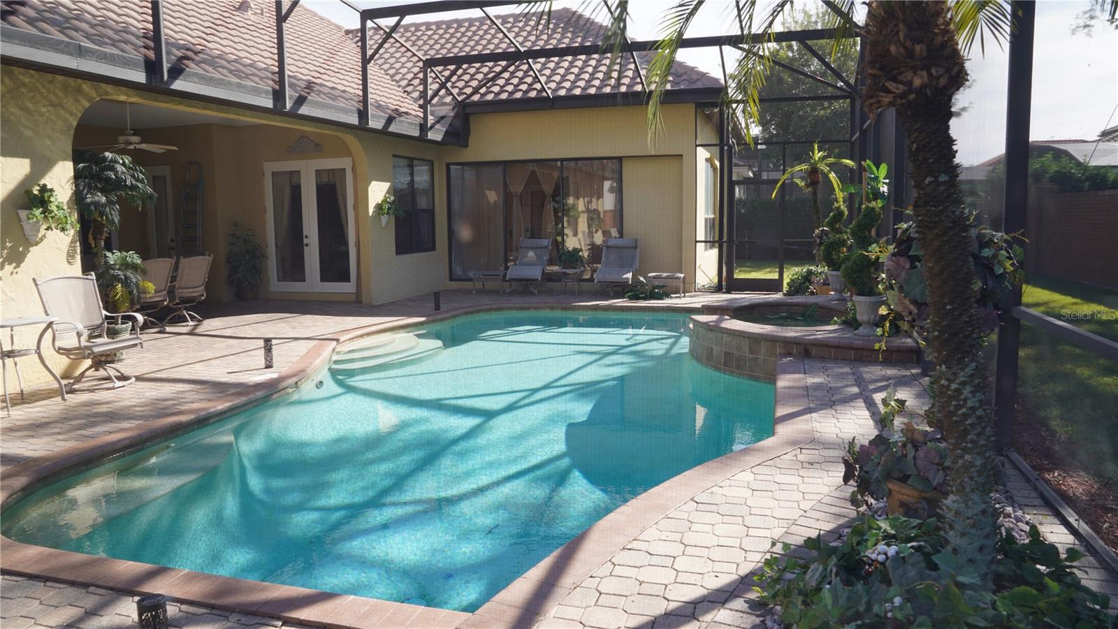 KENSINGTON PARK - Residential