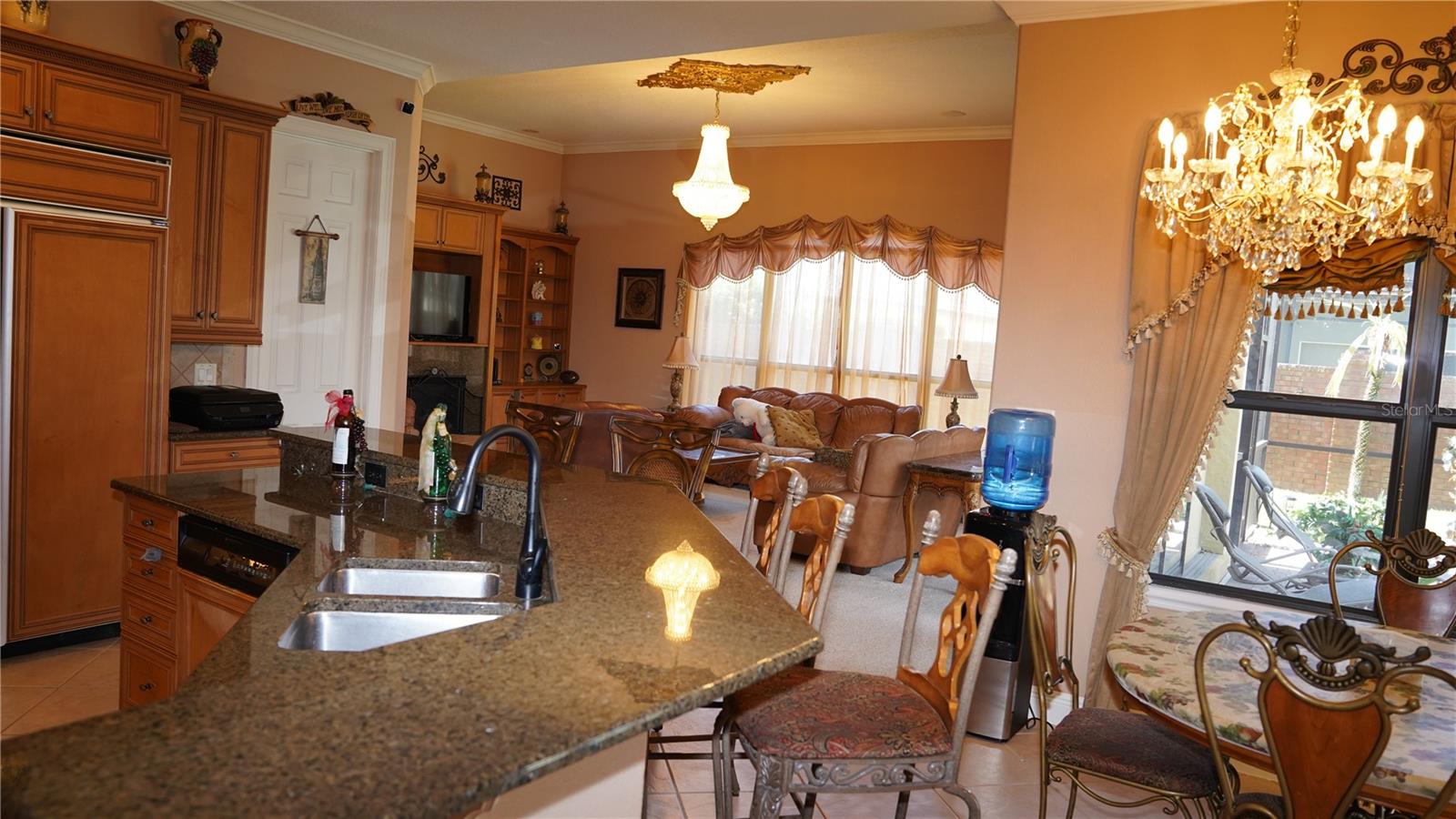 KENSINGTON PARK - Residential