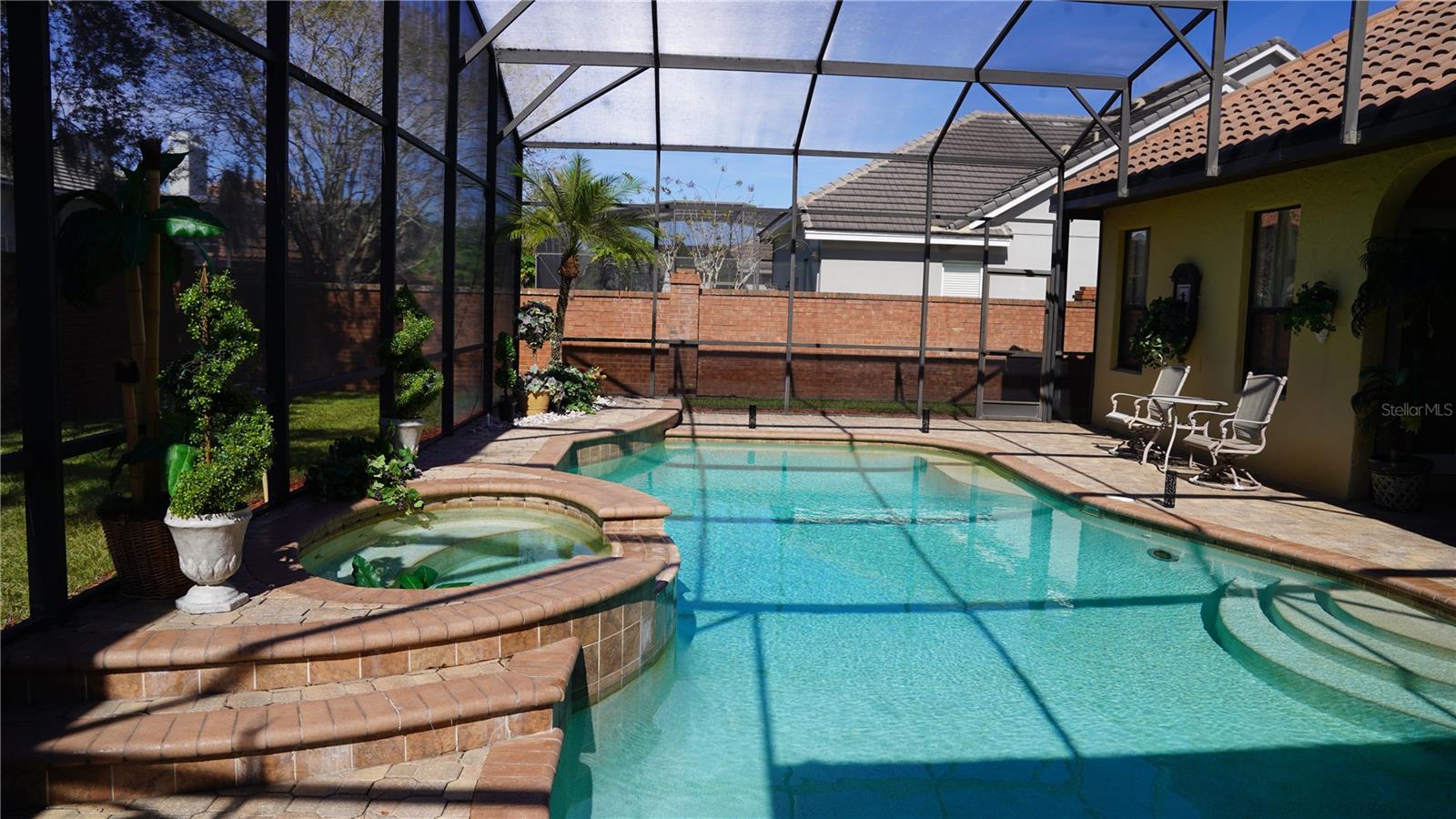 KENSINGTON PARK - Residential