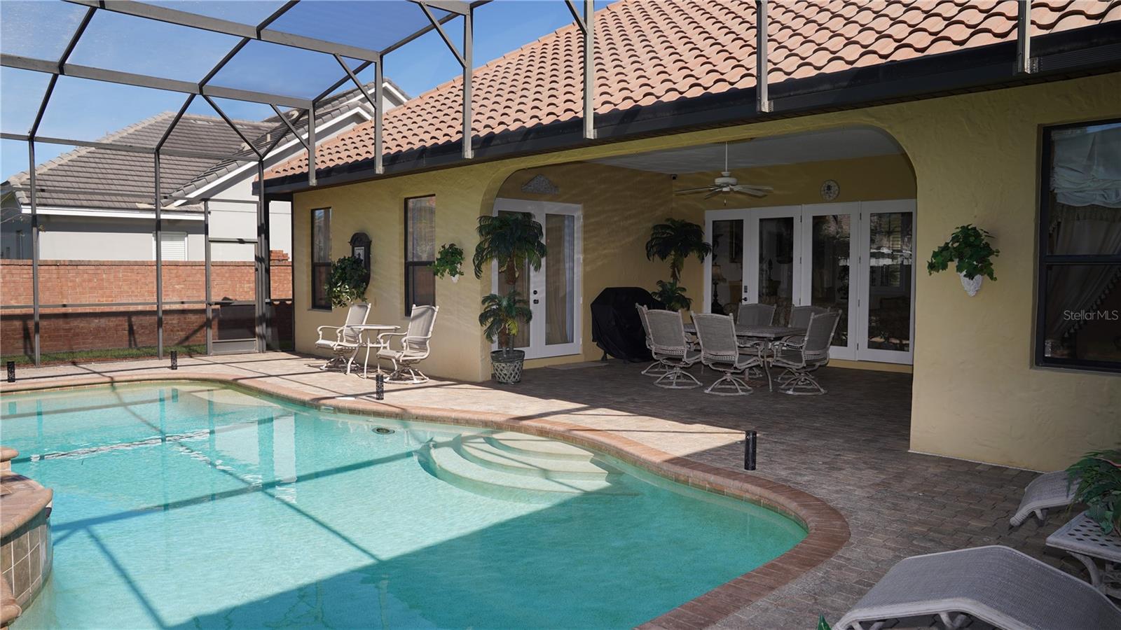 KENSINGTON PARK - Residential