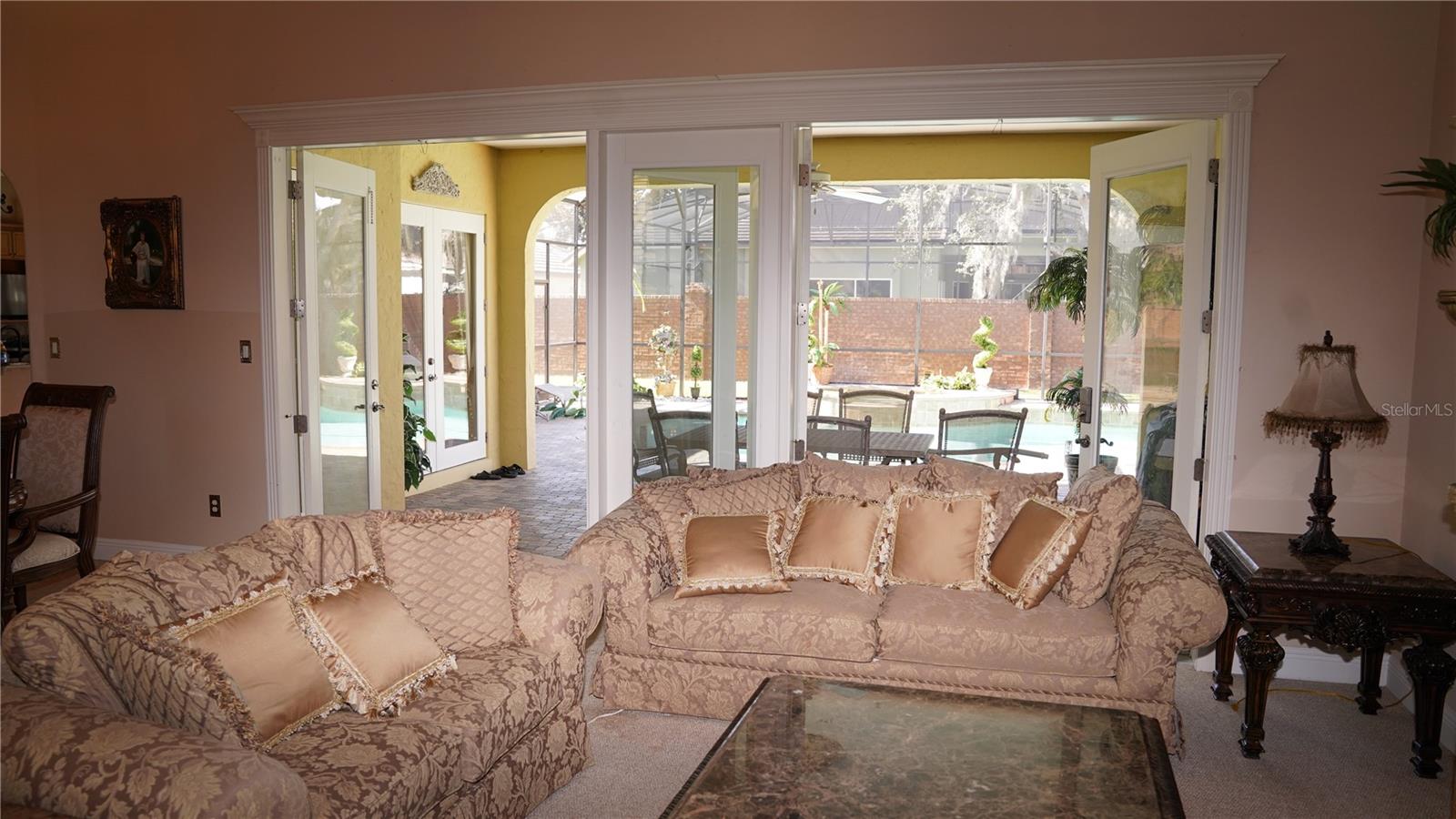 KENSINGTON PARK - Residential