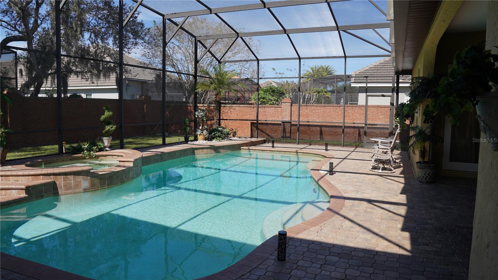 KENSINGTON PARK - Residential