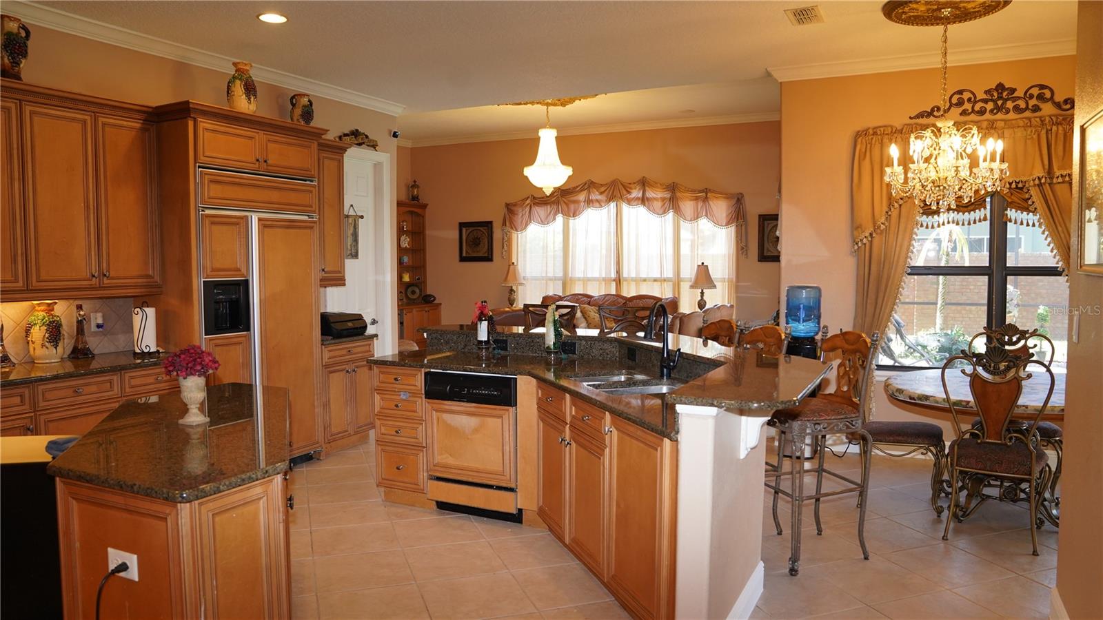 KENSINGTON PARK - Residential